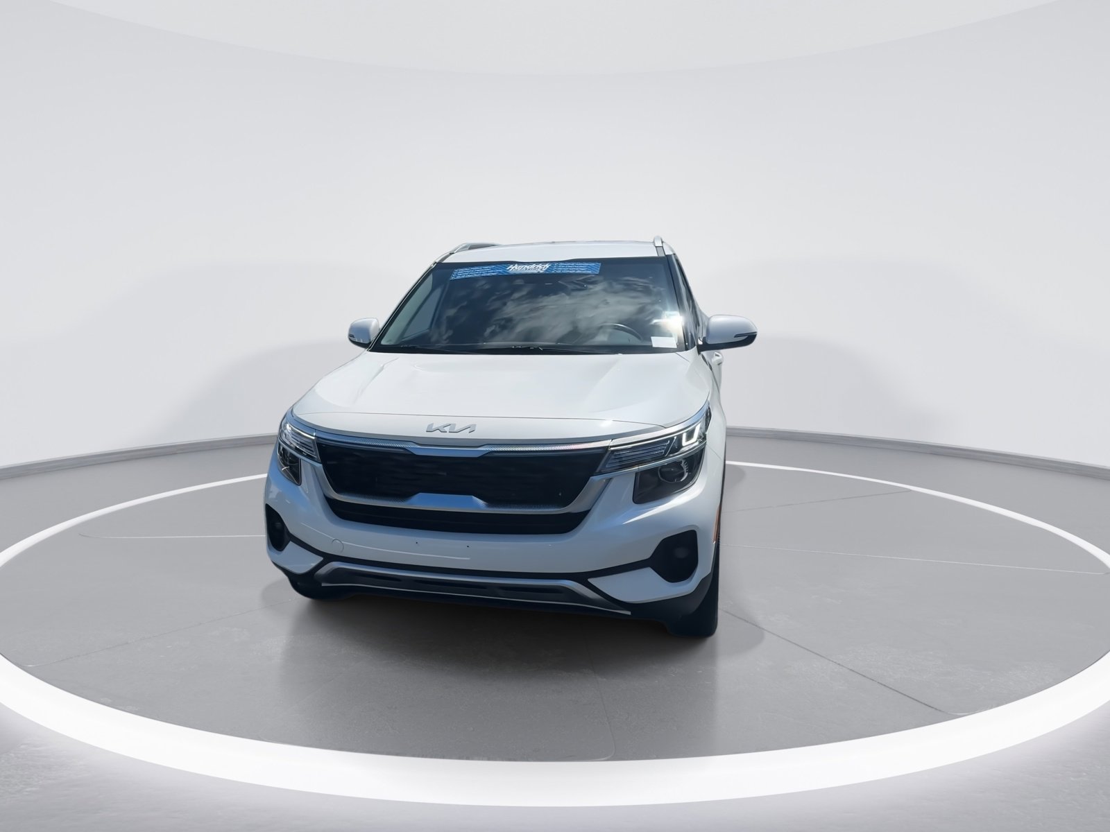 2023 Kia Seltos S photo 3