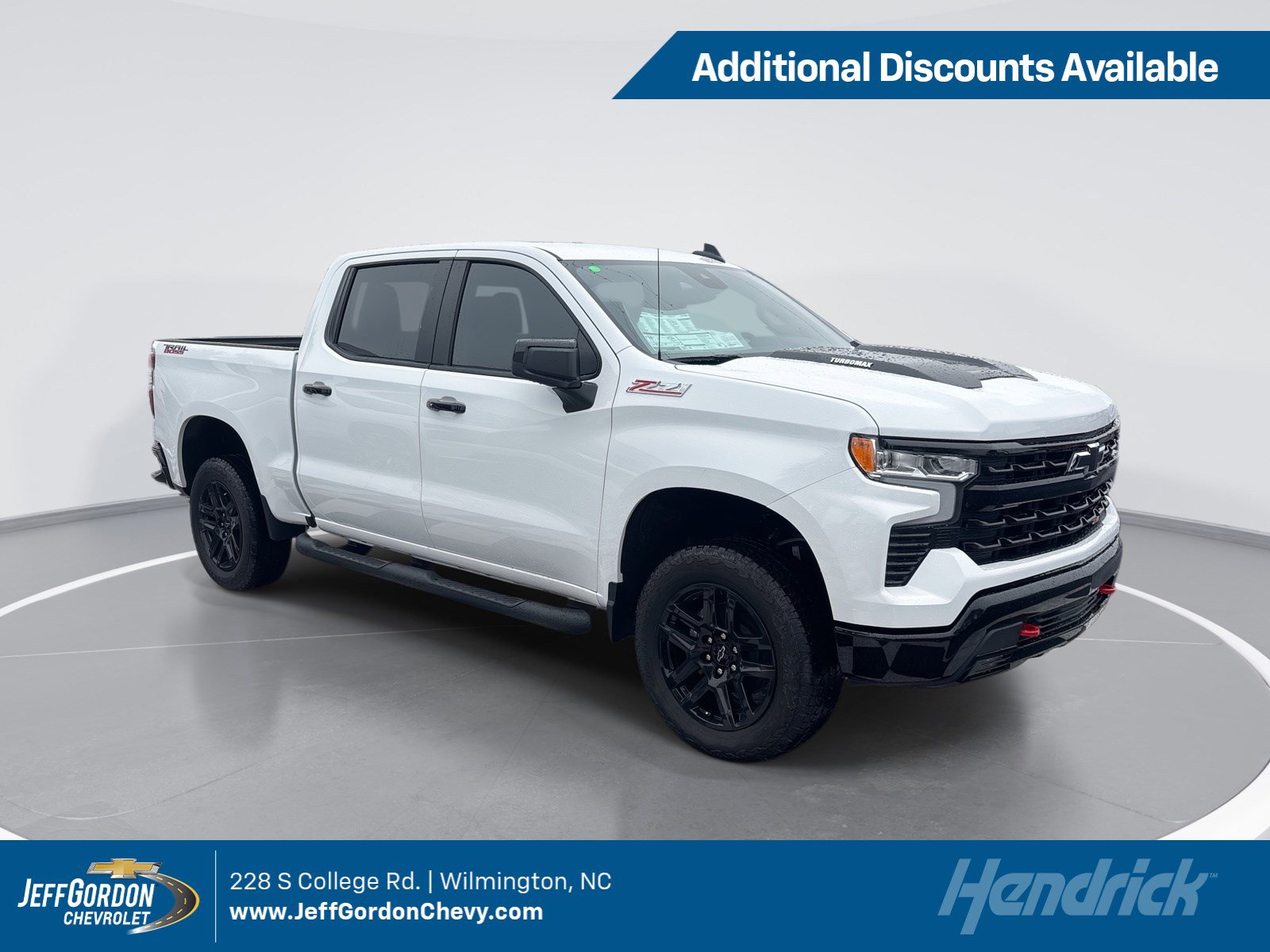 2026 Chevrolet Silverado LT's photo