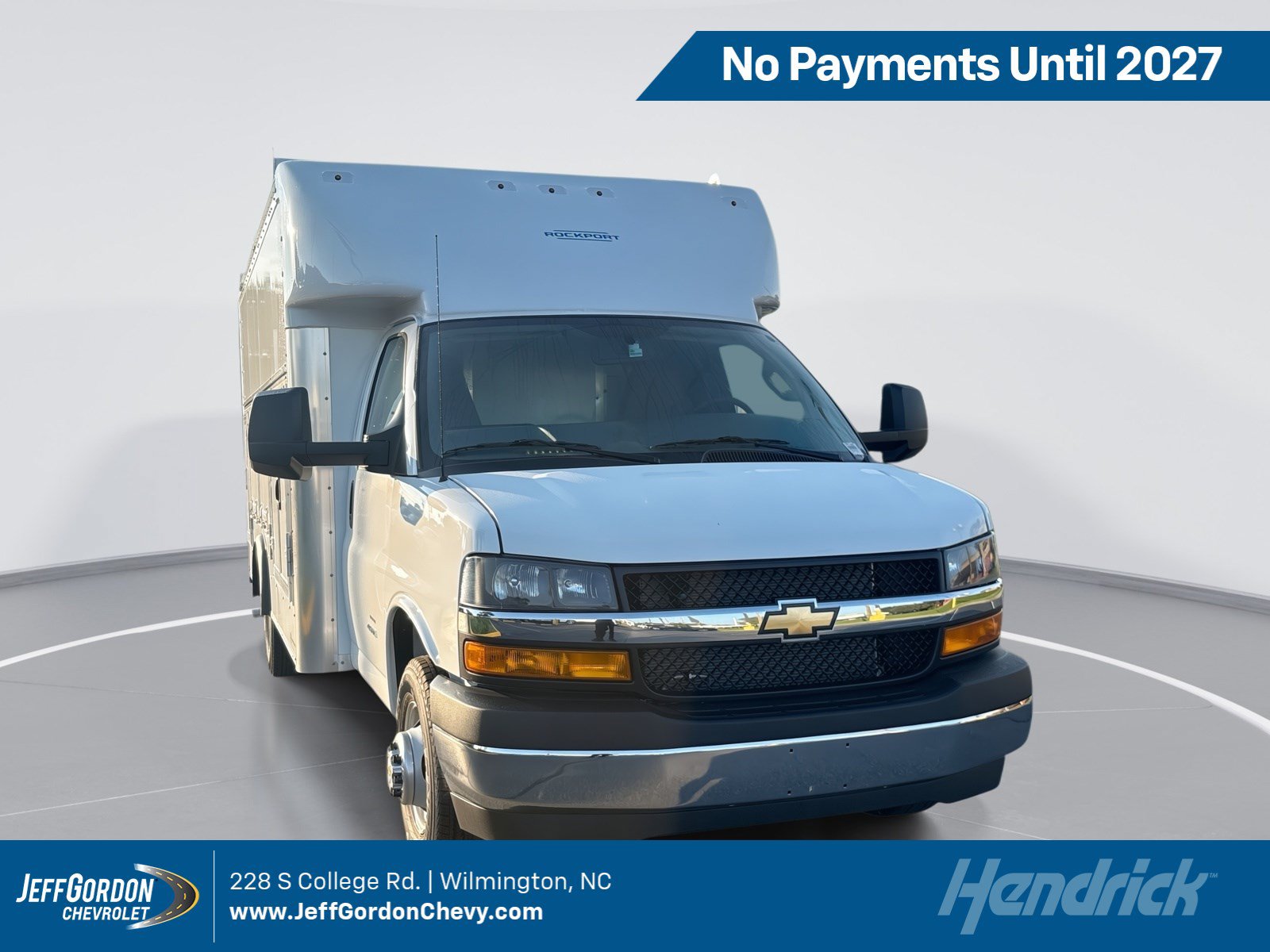 2026 Chevrolet Express Cutaway Base