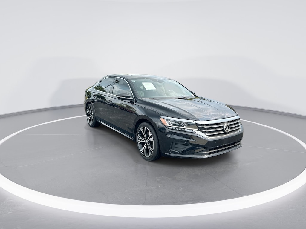 Used 2022 Volkswagen Passat 2.0T SE Sedan