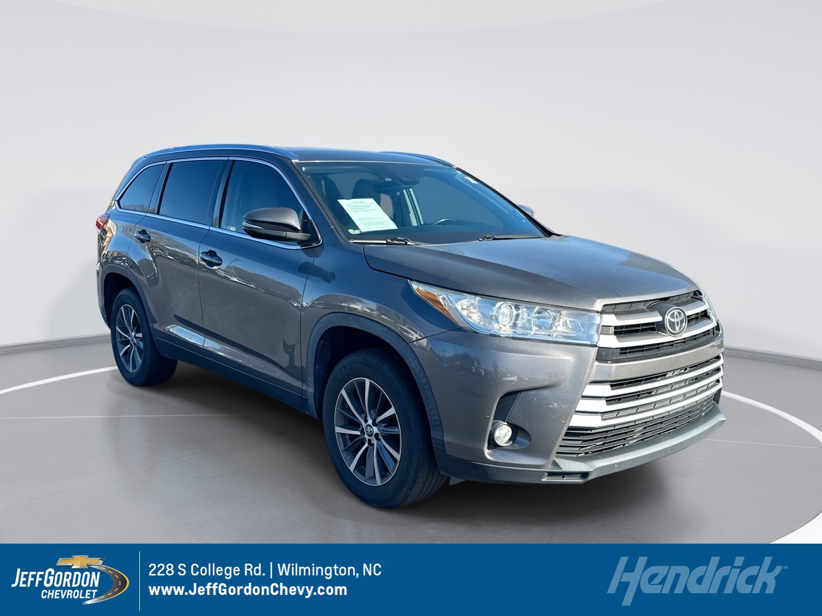 2019 Toyota Highlander XLE's photo