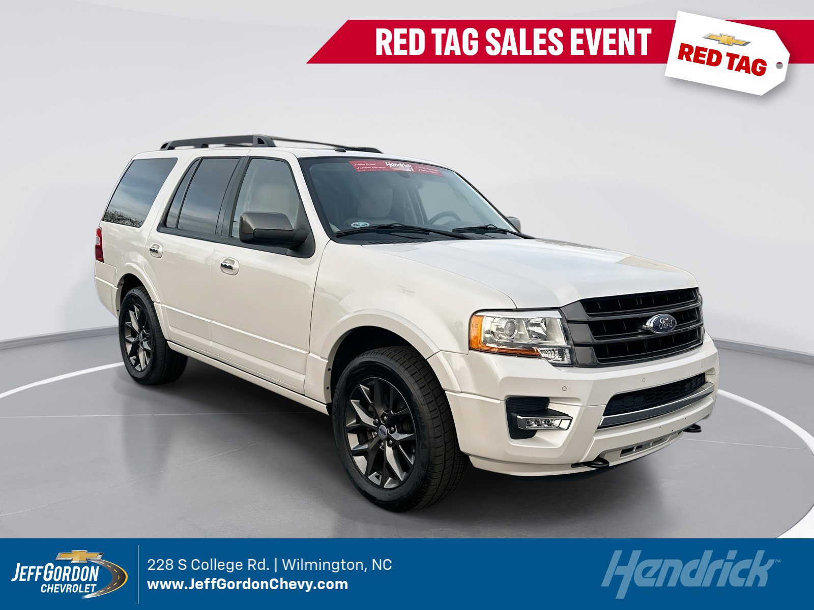 2017 Ford Expedition Limited's photo