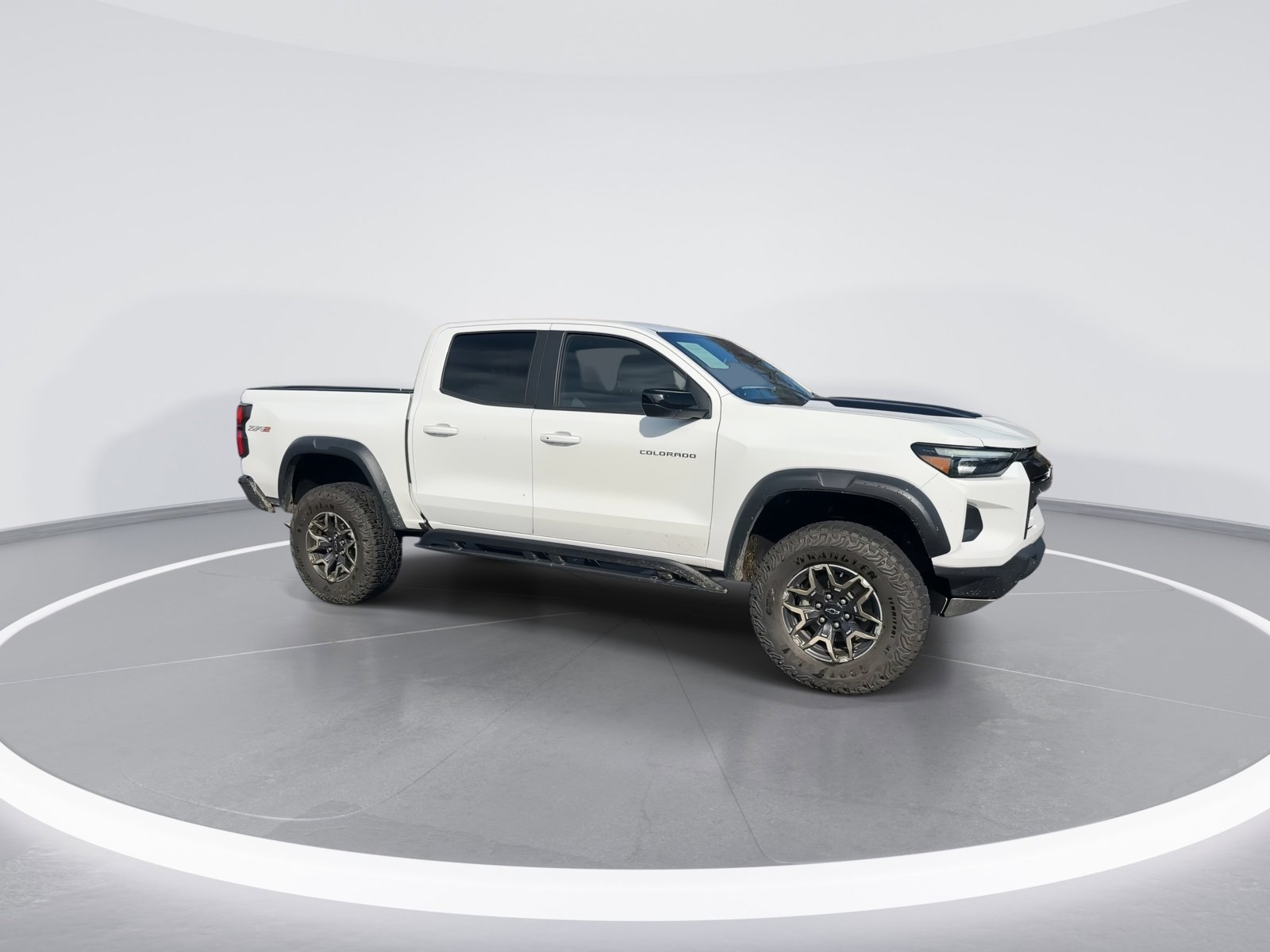 2024 Chevrolet Colorado ZR2 photo 2