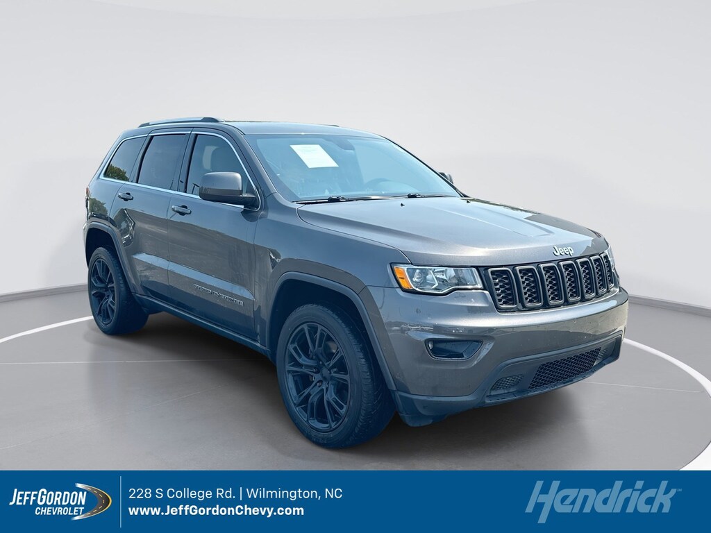 Used 2019 Jeep Grand Cherokee Laredo E 4x4 SUV