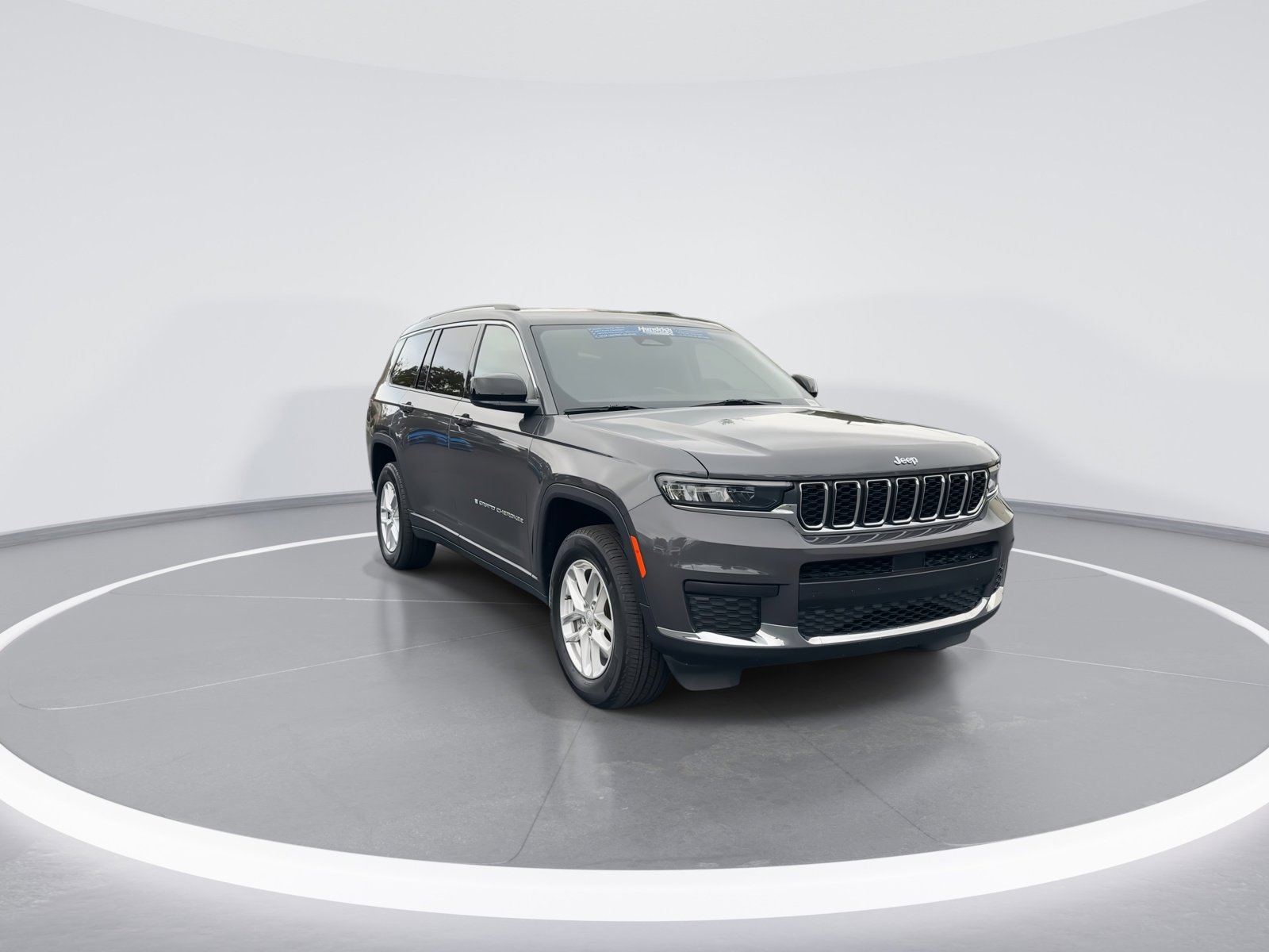 2023 Jeep Grand Cherokee Laredo Altitude photo 2