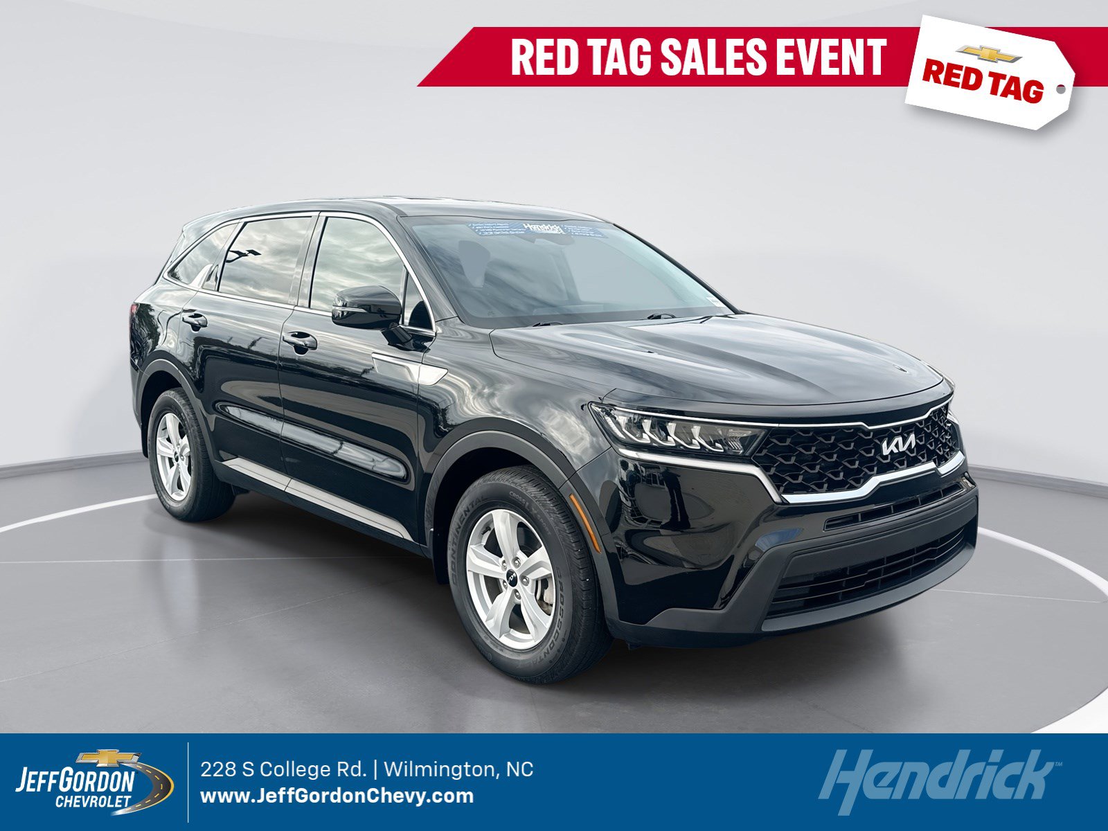 2023 Kia Sorento LX's photo