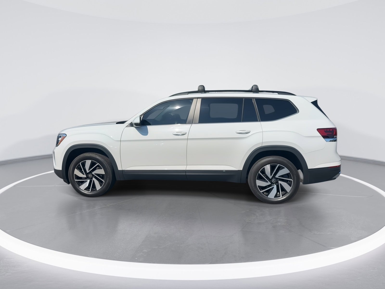 2024 Volkswagen Atlas 2.0T SE w/Technology photo 5