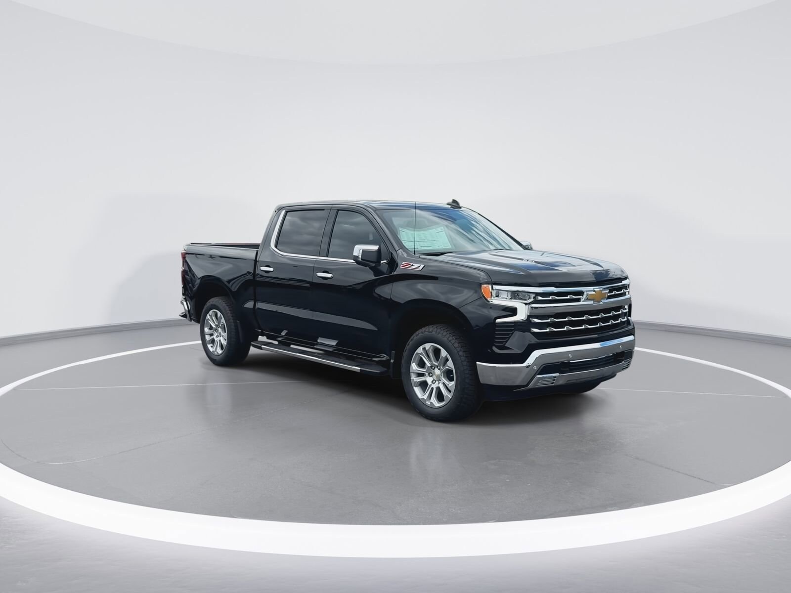 2025 Chevrolet Silverado 1500 LTZ photo 2
