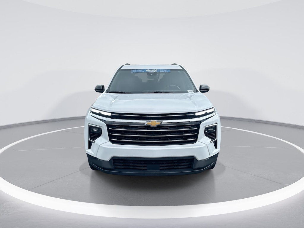 Used 2025 Chevrolet Traverse LT SUV