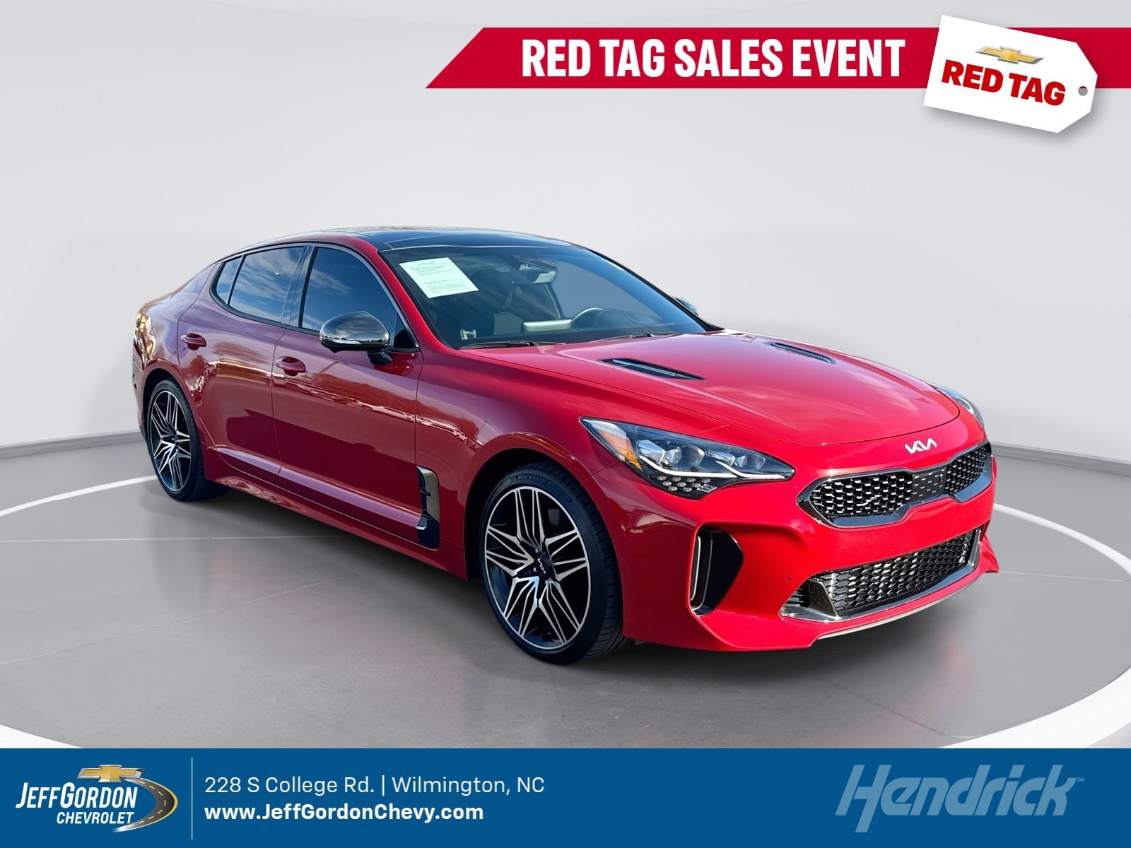 2023 Kia Stinger GT2's photo