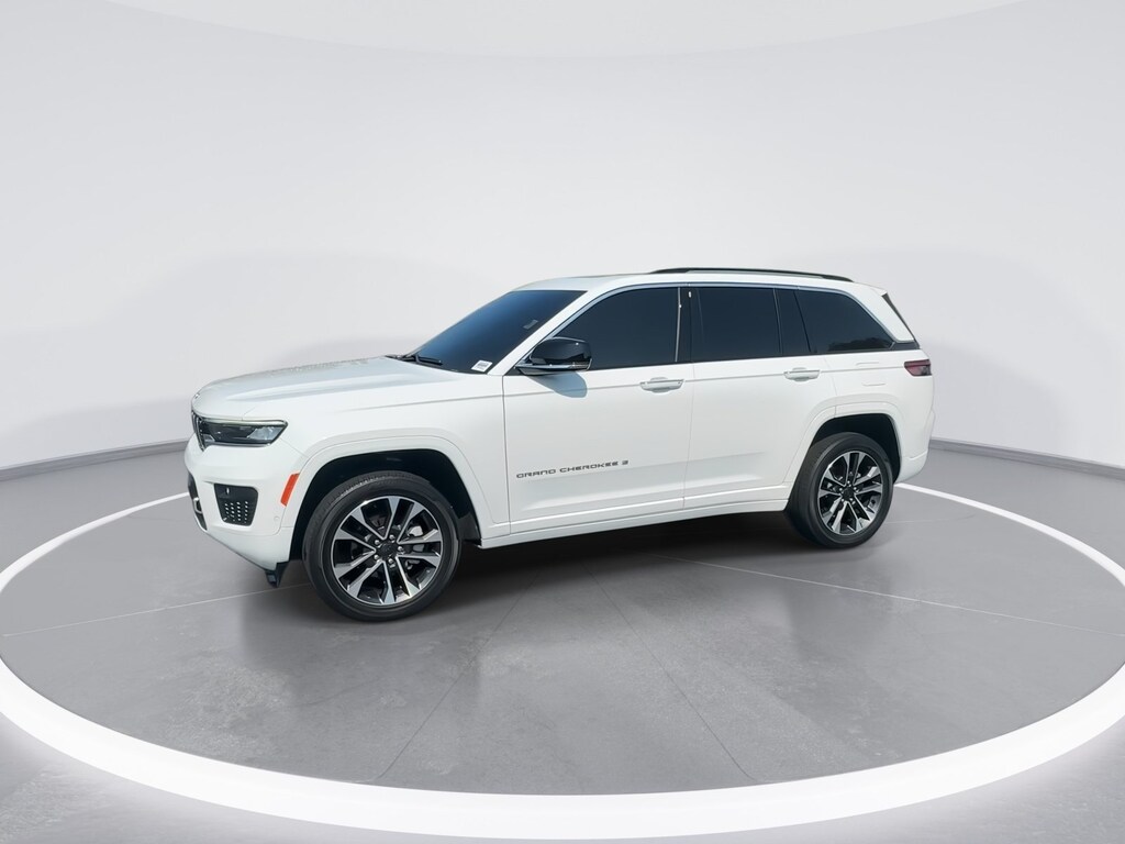 Used 2023 Jeep Grand Cherokee Overland 4x4 SUV