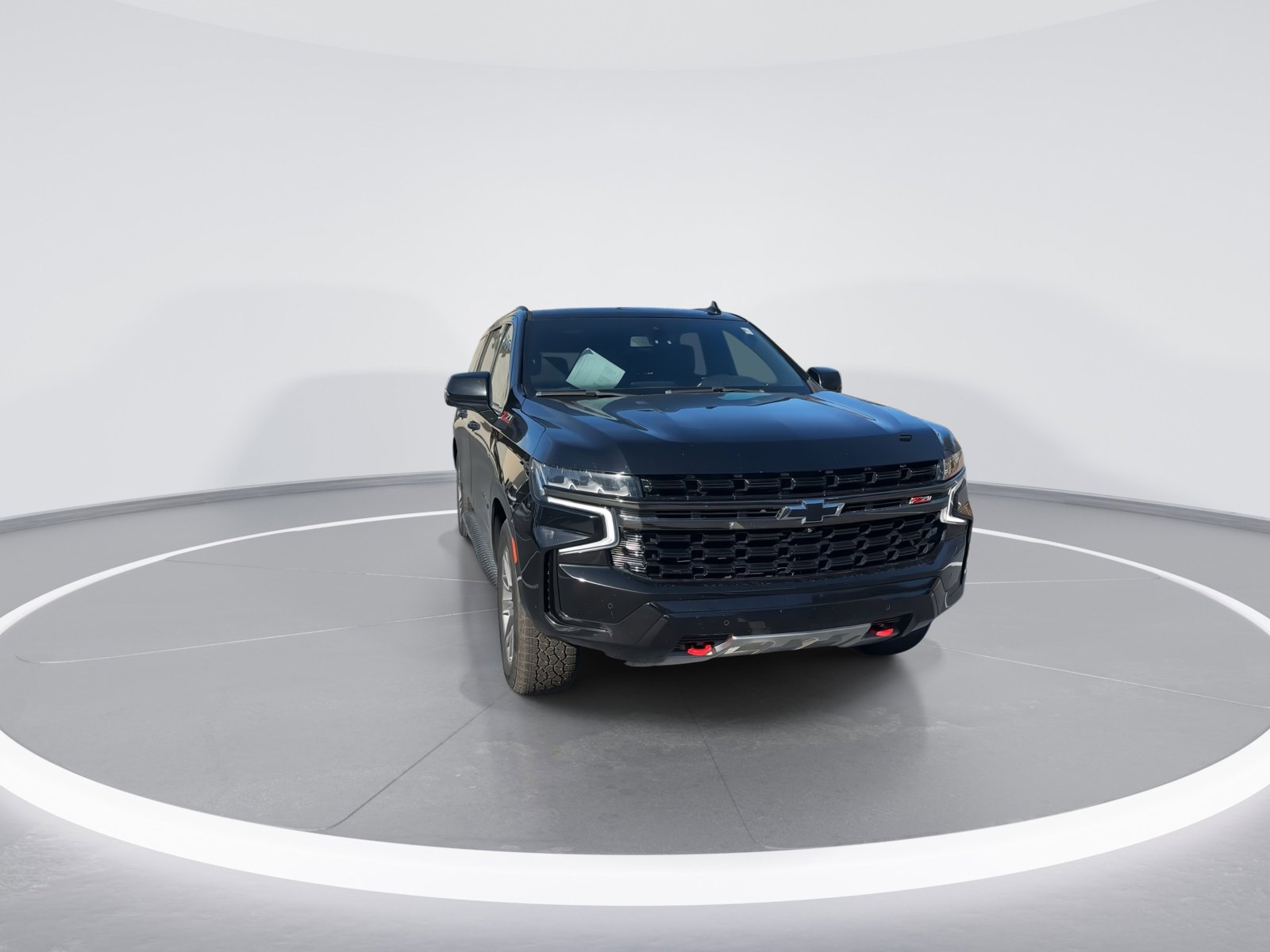 2021 Chevrolet Suburban Z71 photo 2