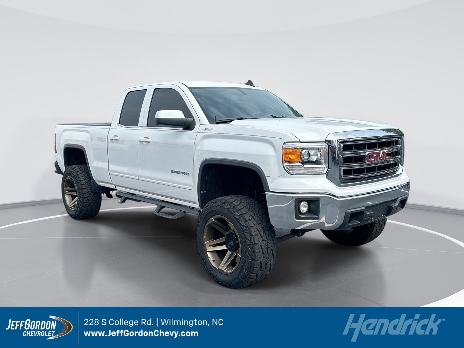 2015 GMC Sierra 4WD Double Cab SLE SWB's photo