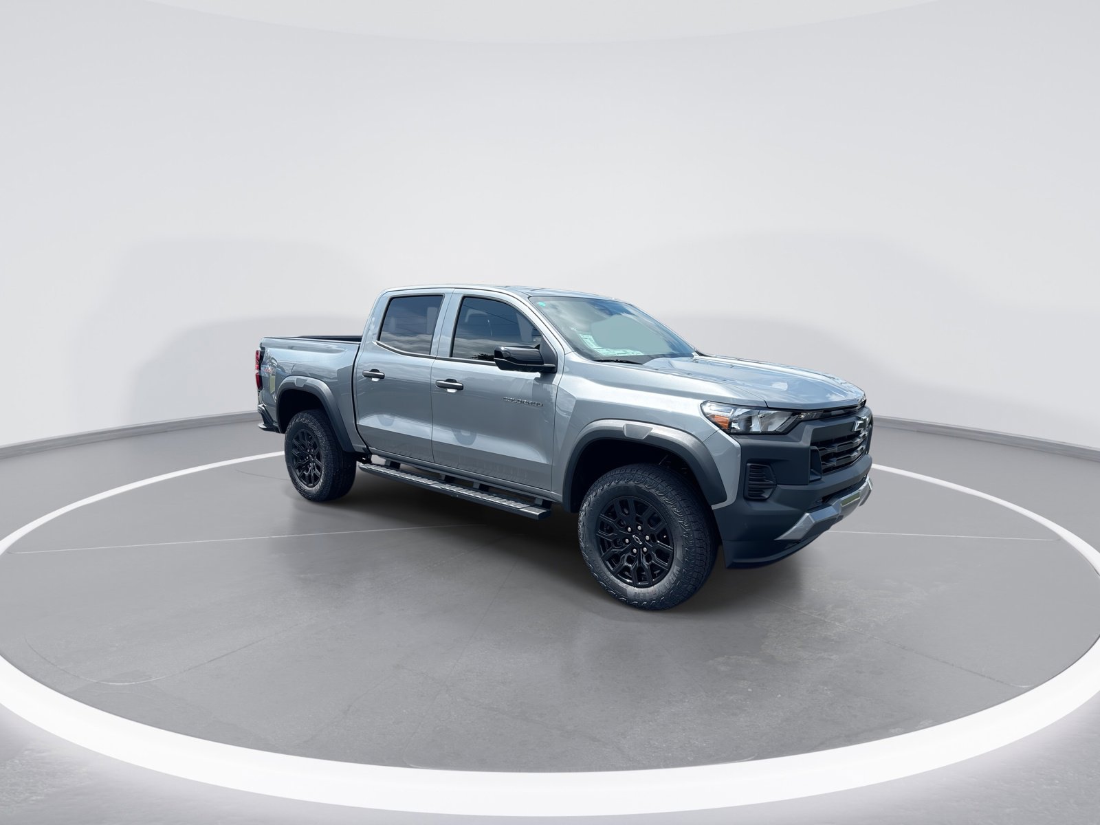 2026 Chevrolet Colorado Trail Boss photo 2