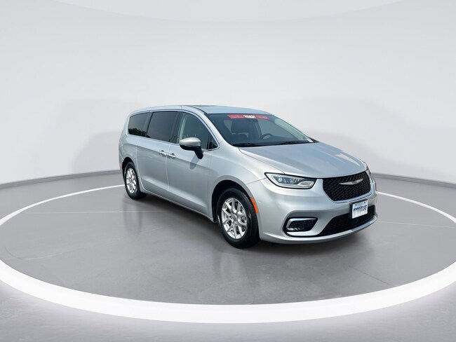 2023 Chrysler Pacifica Touring L Van Passenger Van