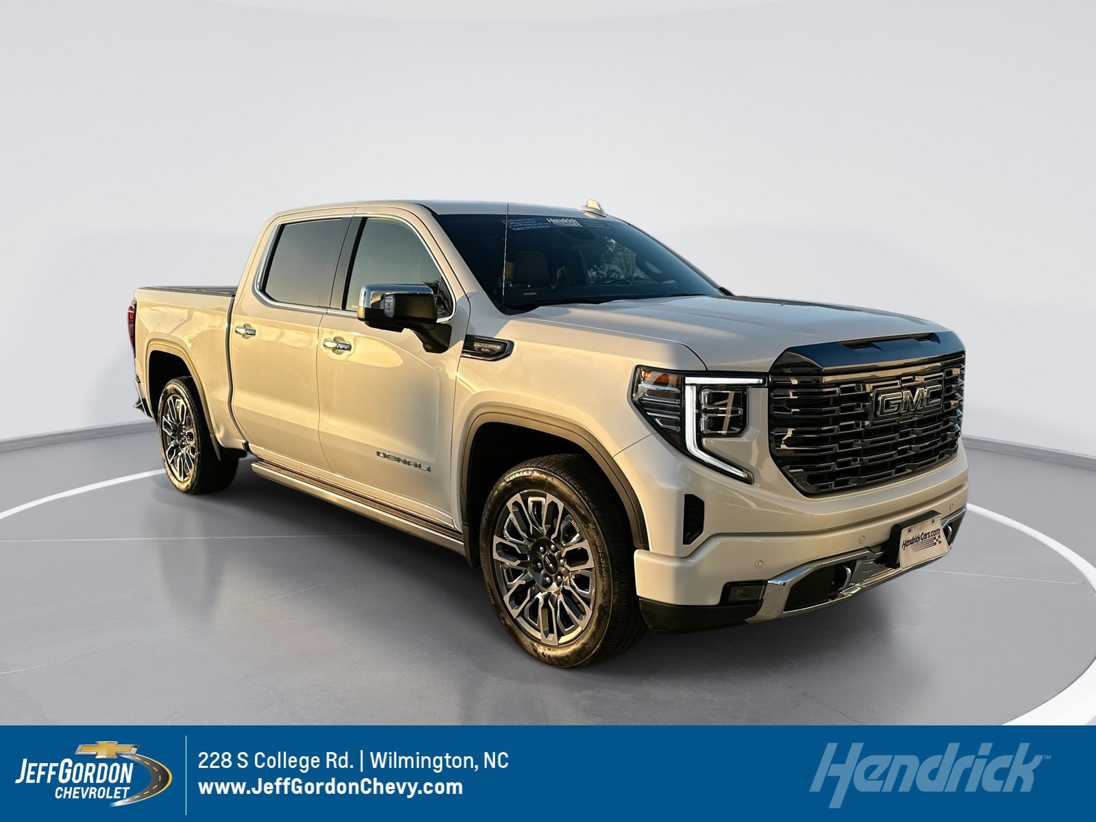 2023 GMC Sierra 1500 Denali Denali Ultimate's photo