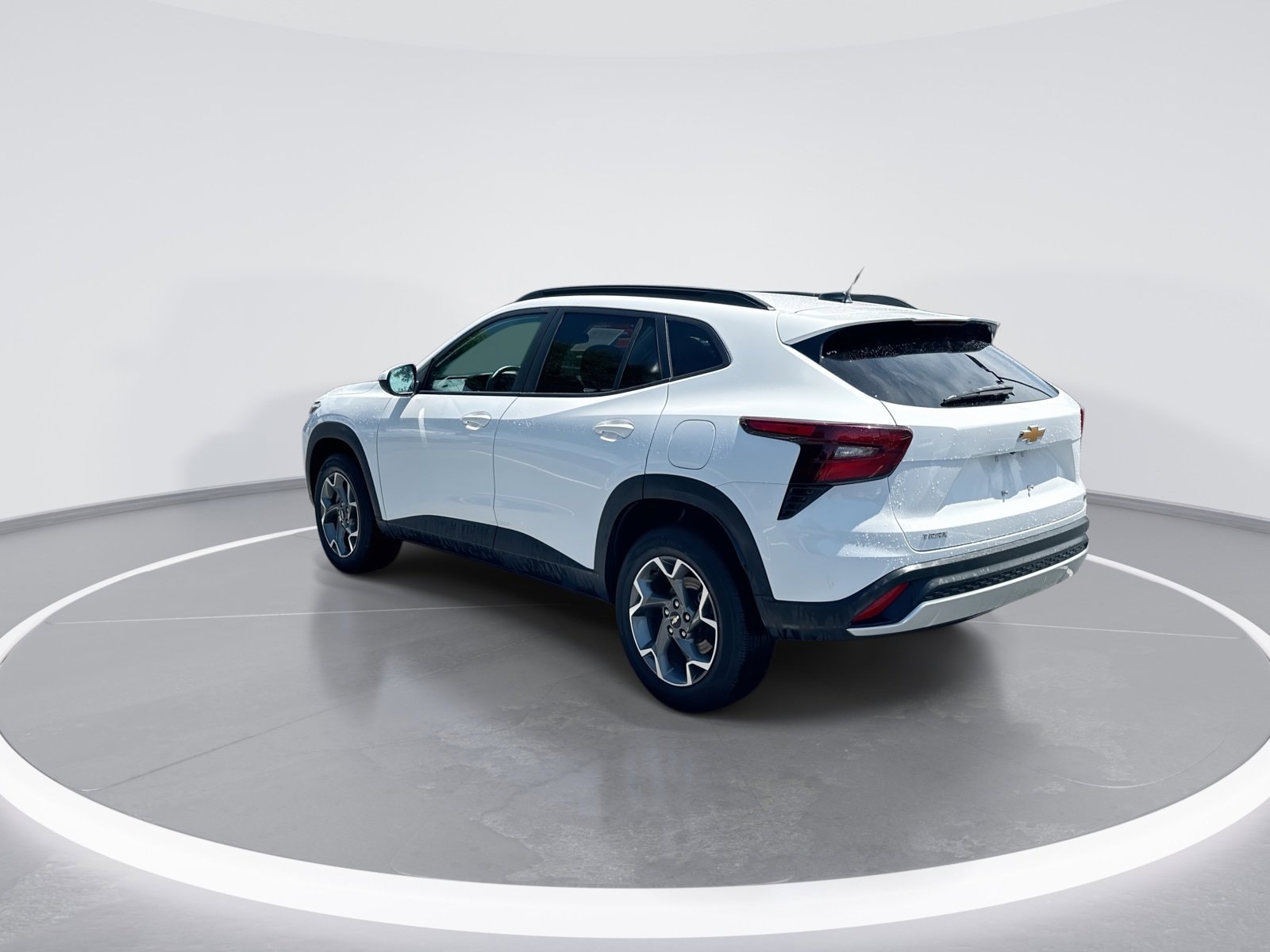 2025 Chevrolet Trax LT photo 6