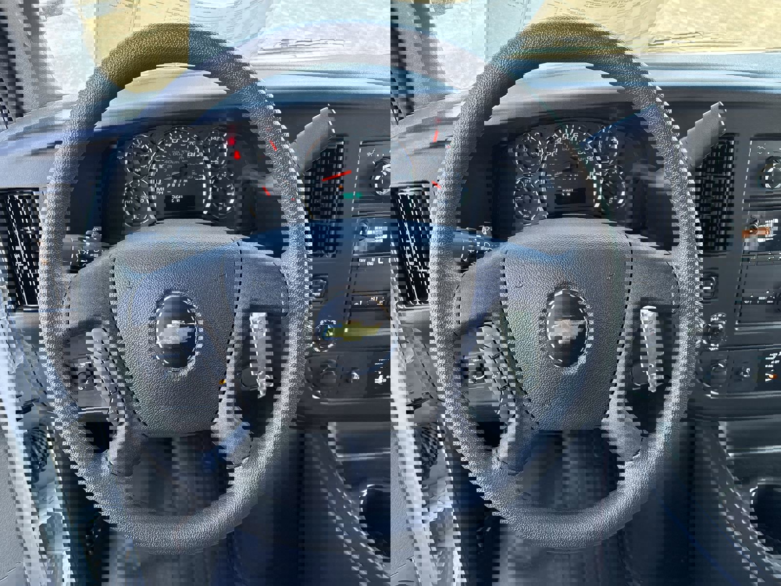 2024 Chevrolet Express Cutaway Base photo 15