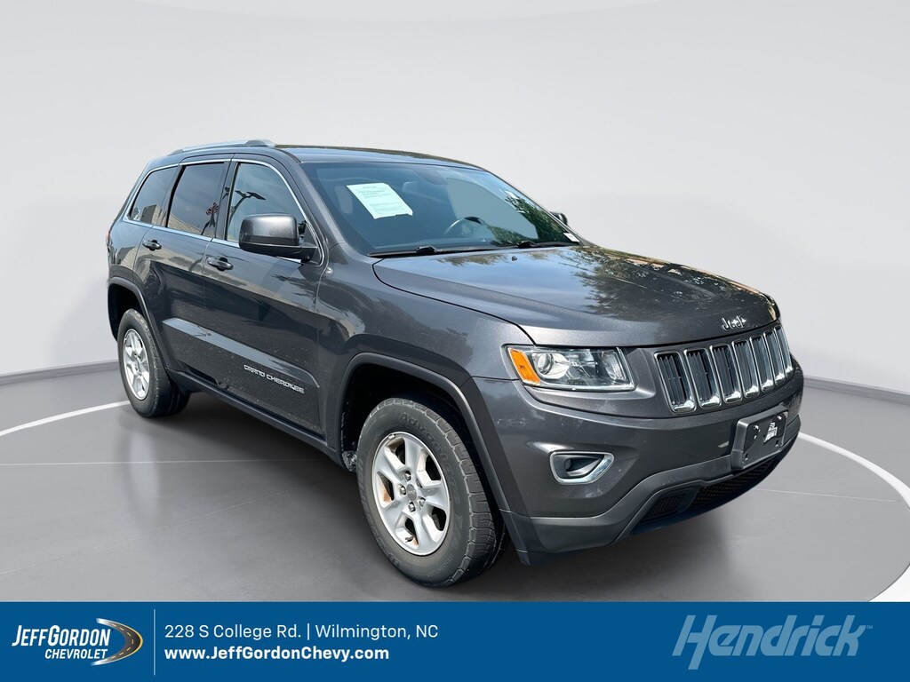 Used 2015 Jeep Grand Cherokee Laredo SUV