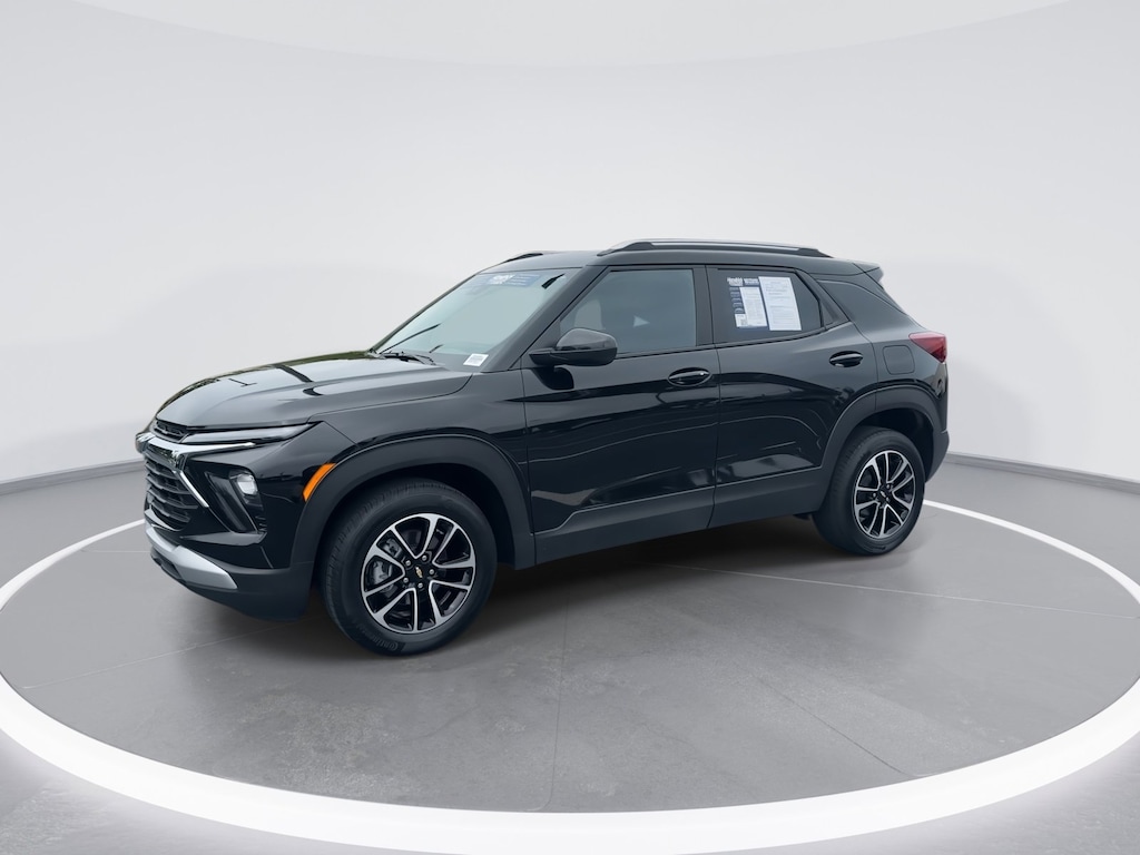 Used 2025 Chevrolet Trailblazer LT SUV