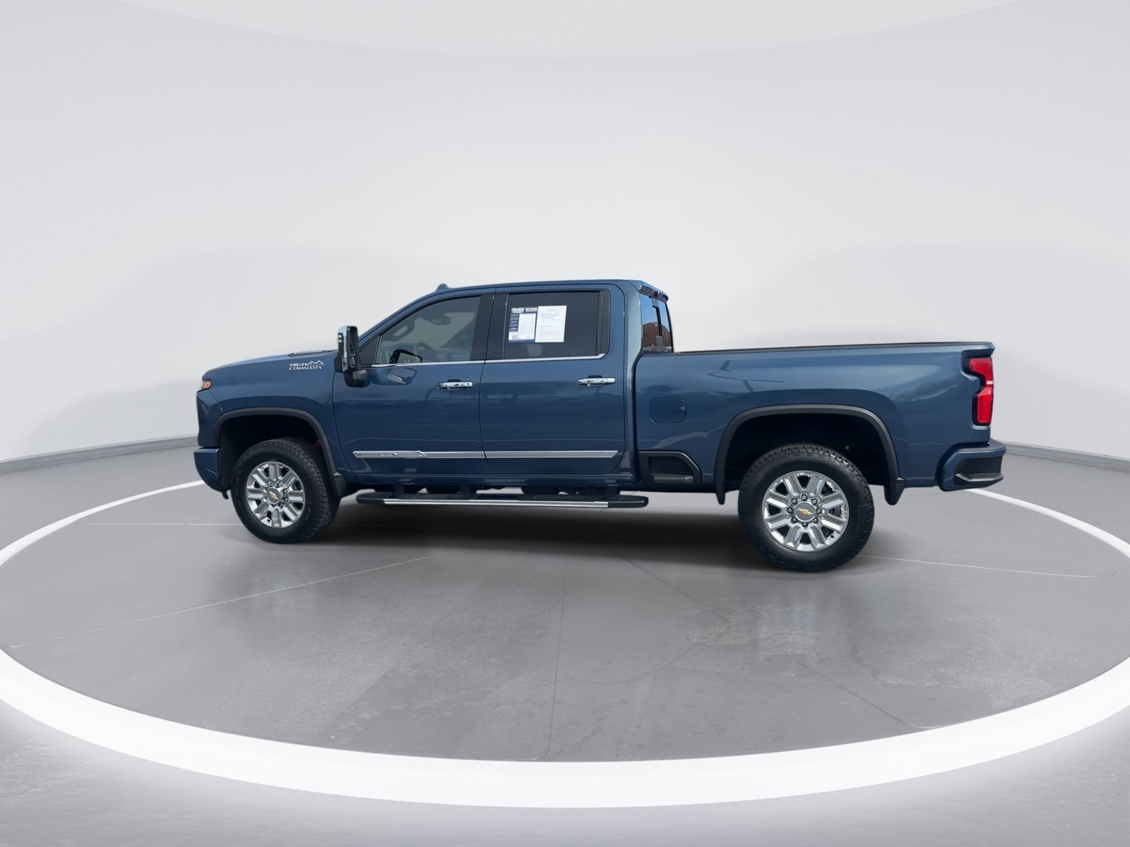 2025 Chevrolet Silverado 2500HD High Country photo 4