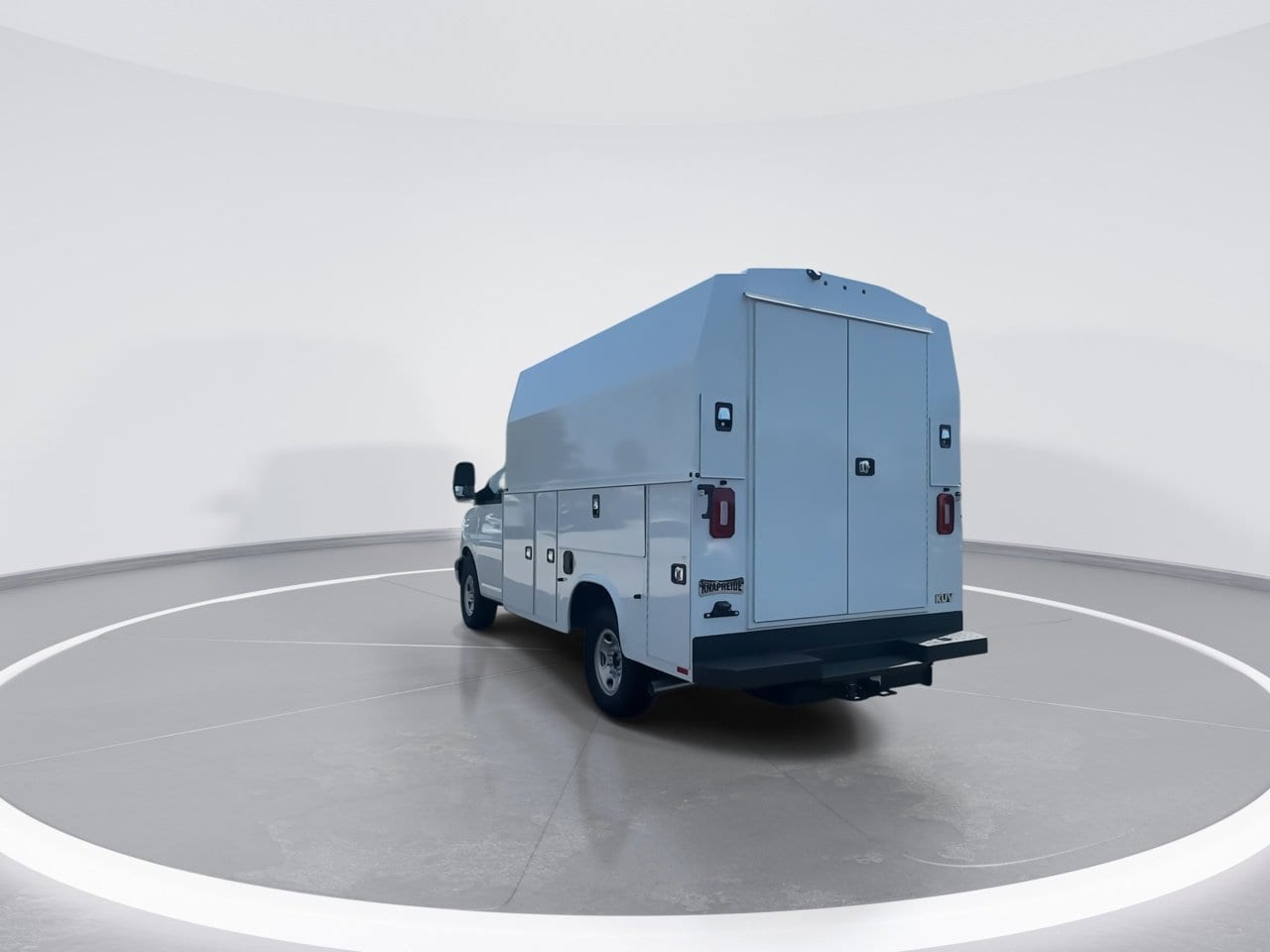 2025 Chevrolet Express Cutaway Base photo 7