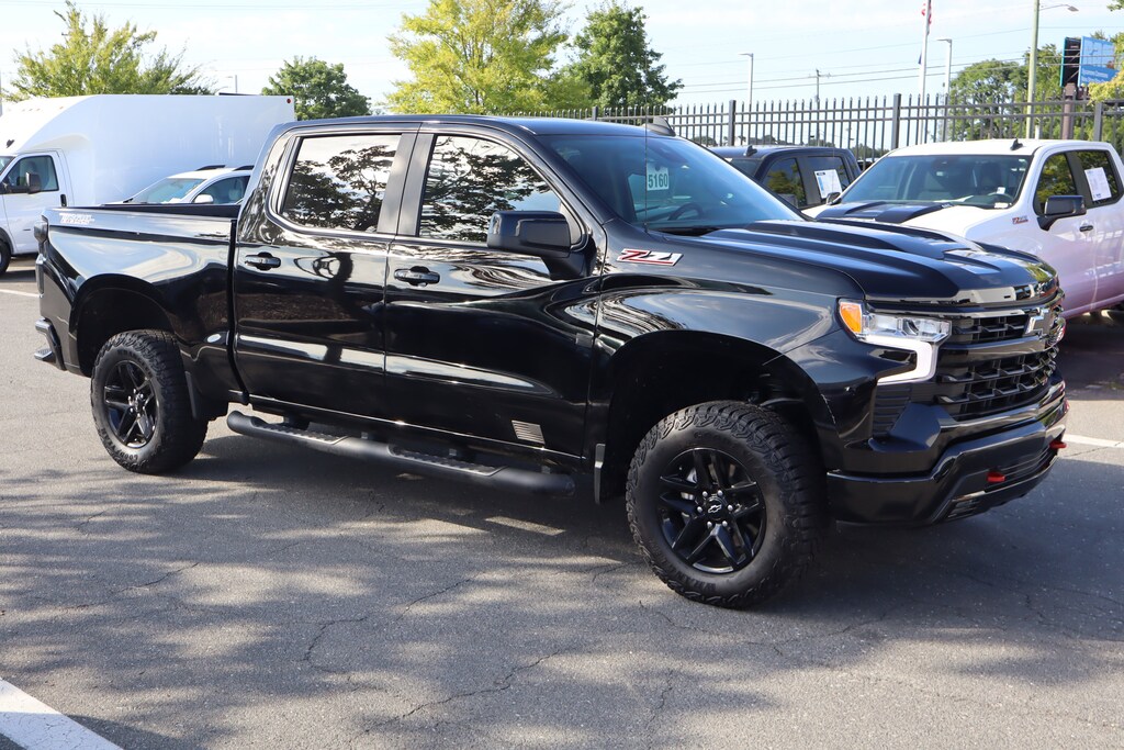 Used 2024 Chevrolet Silverado 1500 LT Trail Boss Truck Crew Cab
