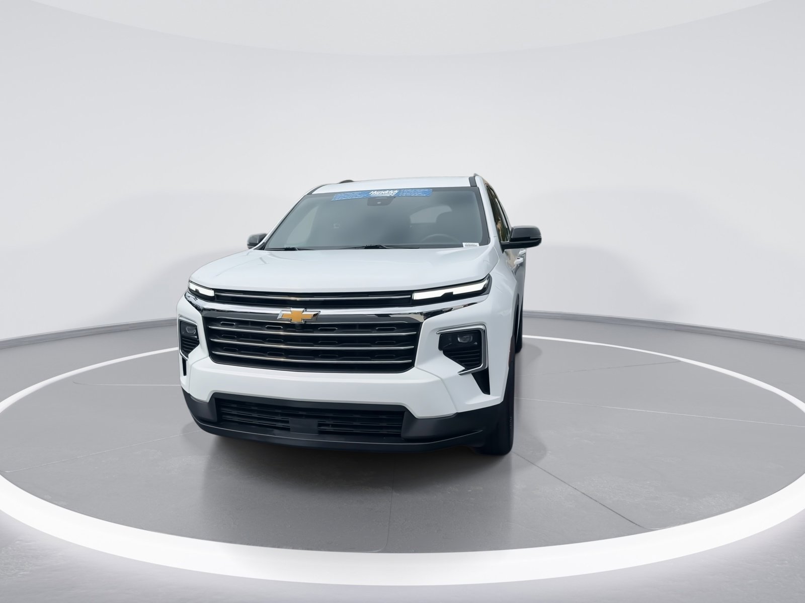 2025 Chevrolet Traverse photo 3