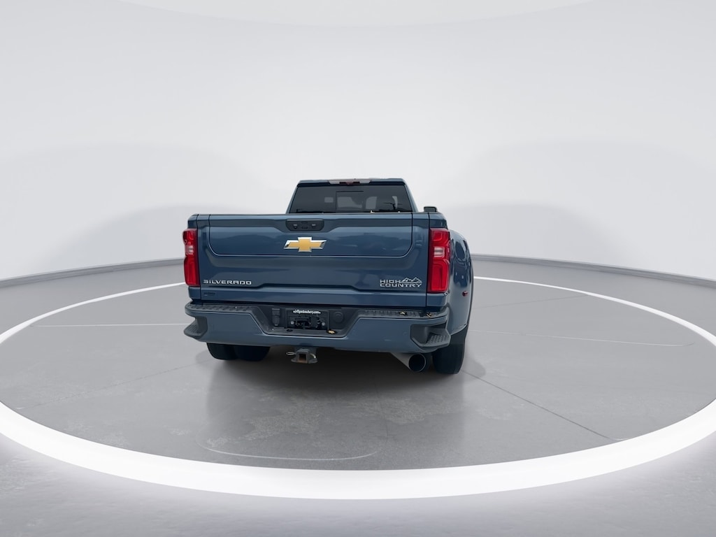 Used 2024 Chevrolet Silverado 3500 HD High Country DRW Truck Crew Cab