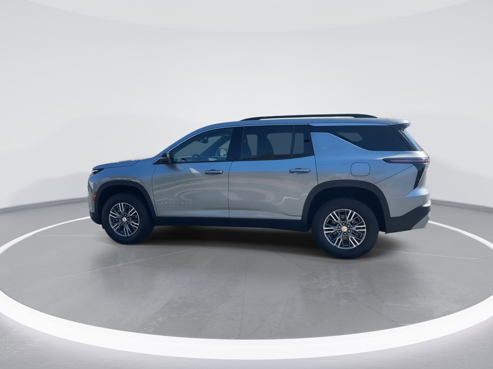 2025 Chevrolet Traverse AWD LT photo 4