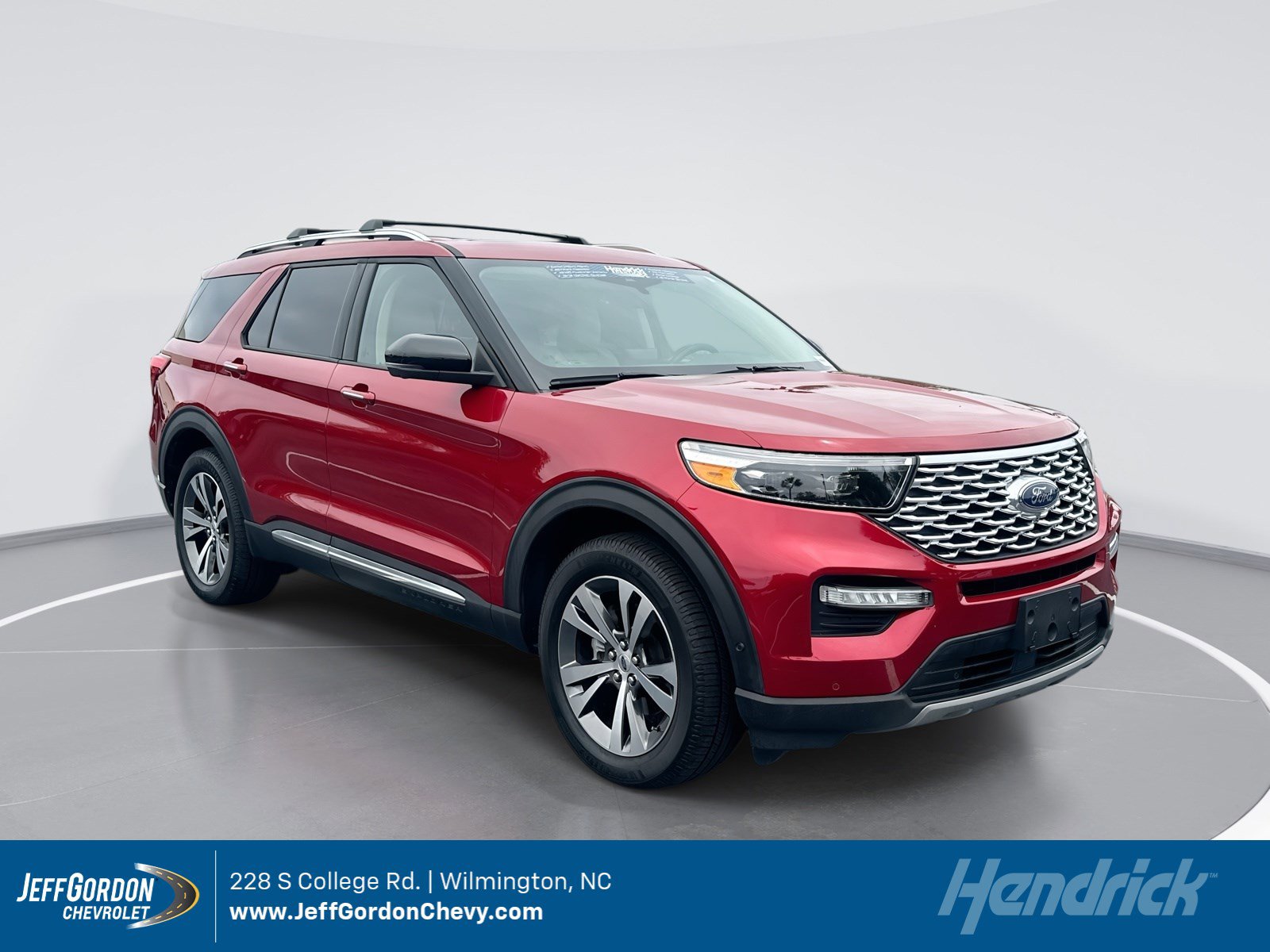 2020 Ford Explorer Platinum 4WD's photo