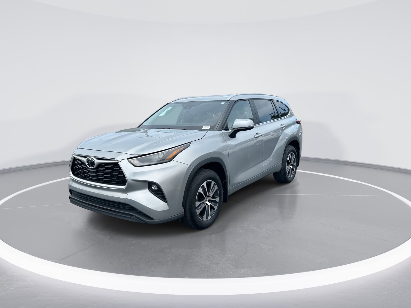 2024 Toyota Highlander XLE photo 4