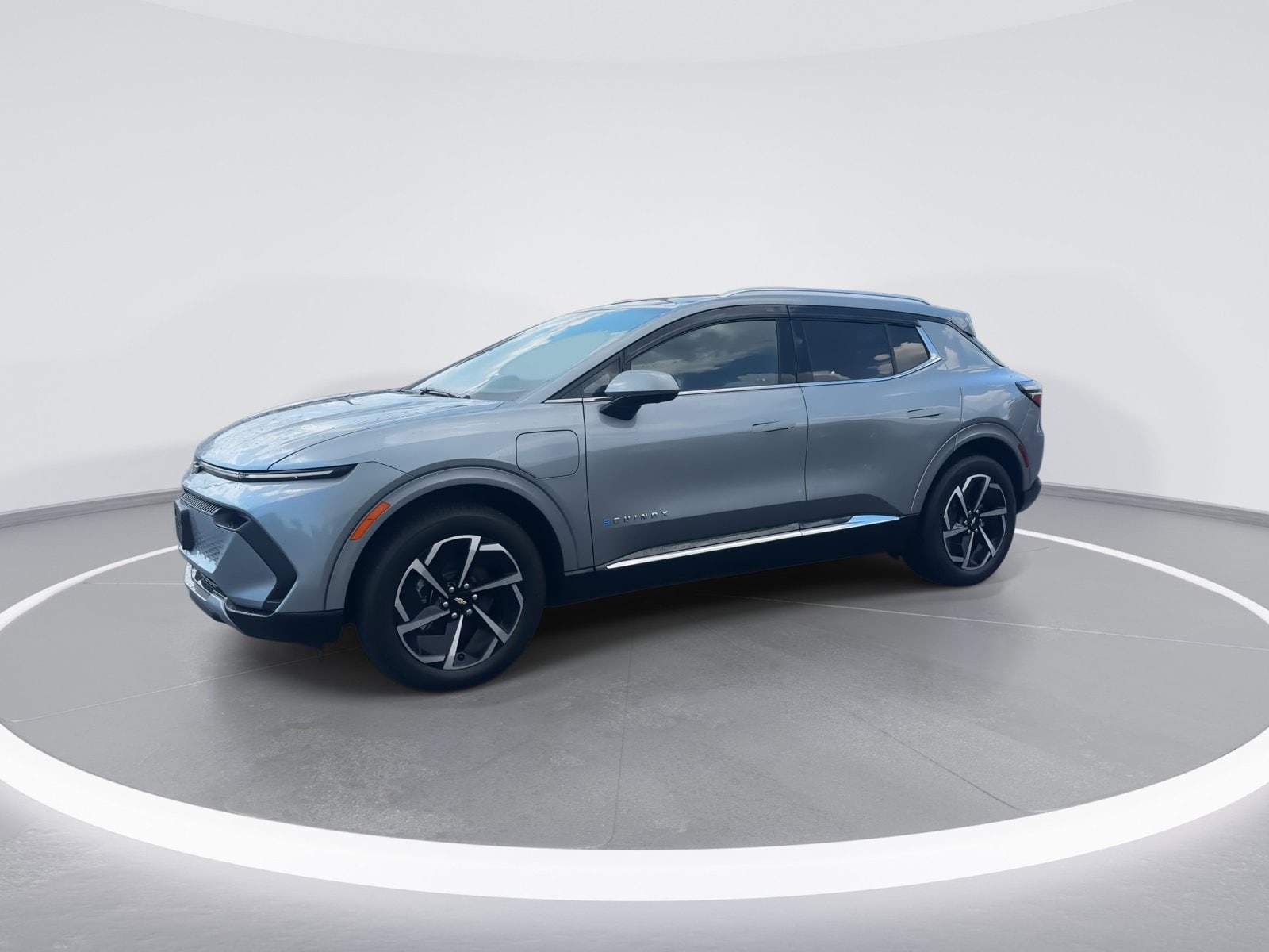 2025 Chevrolet Equinox EV LT photo 4