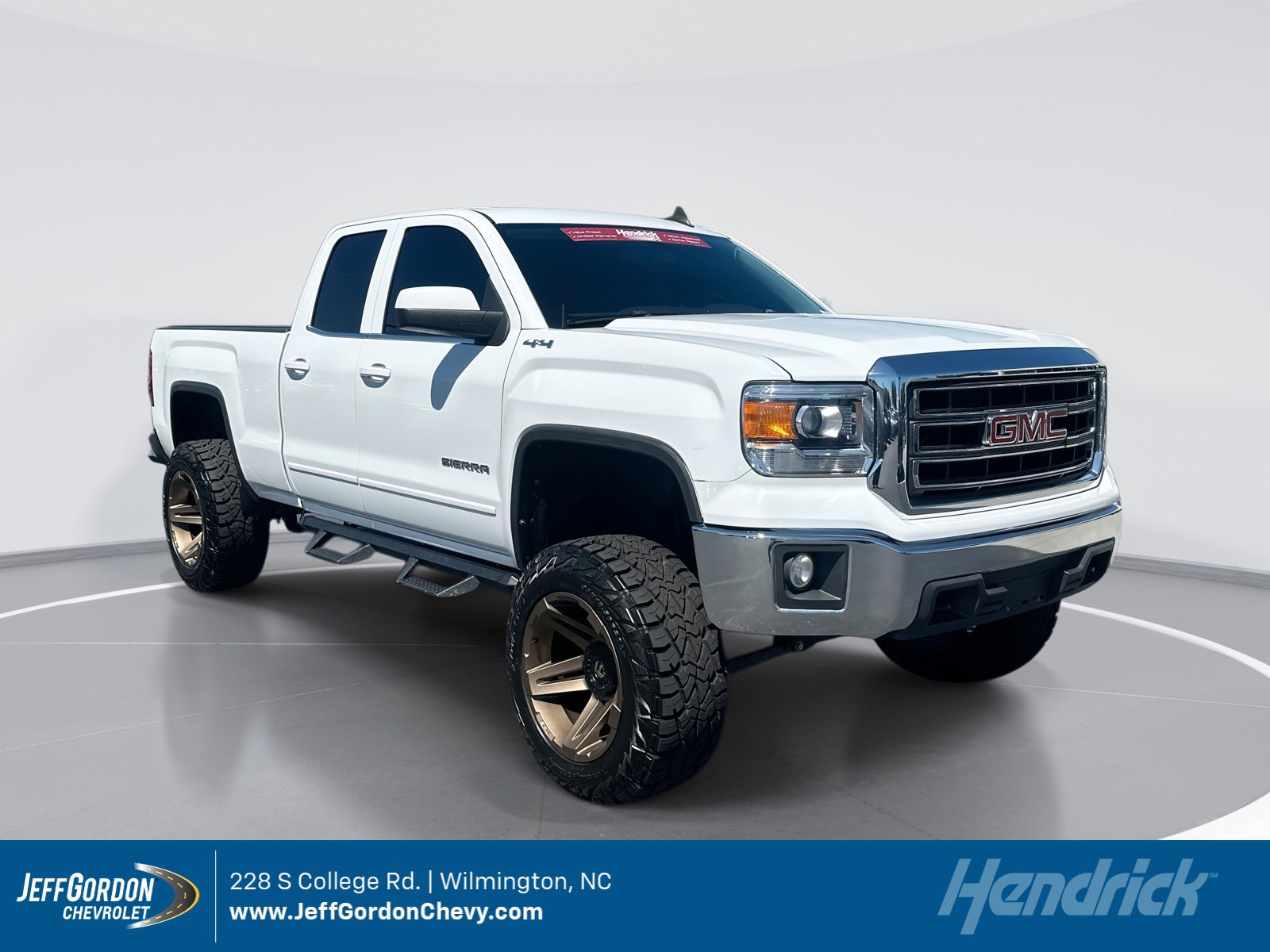 2015 GMC Sierra 4WD Double Cab SLE SWB's photo