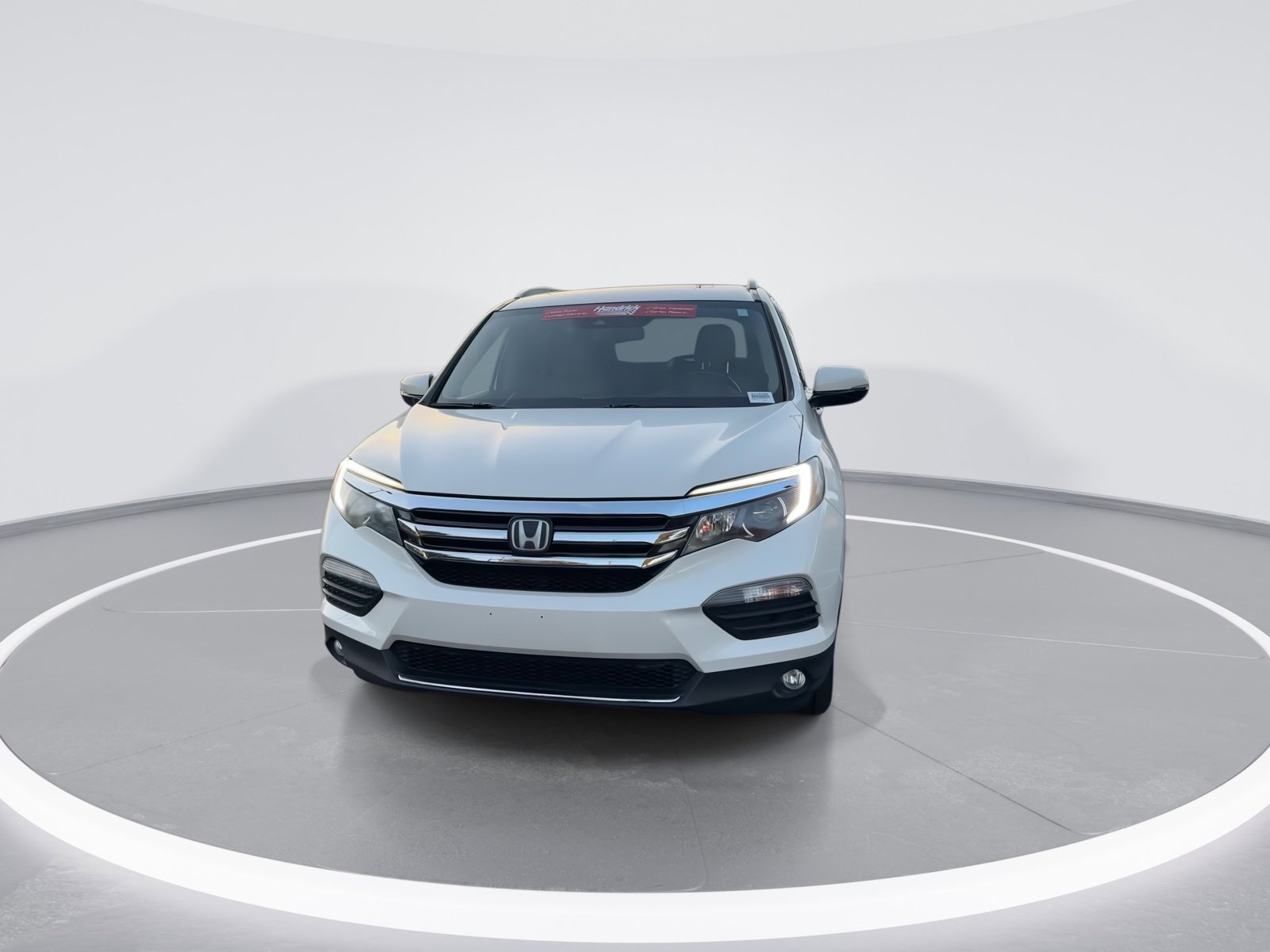 2017 Honda Pilot Elite photo 3