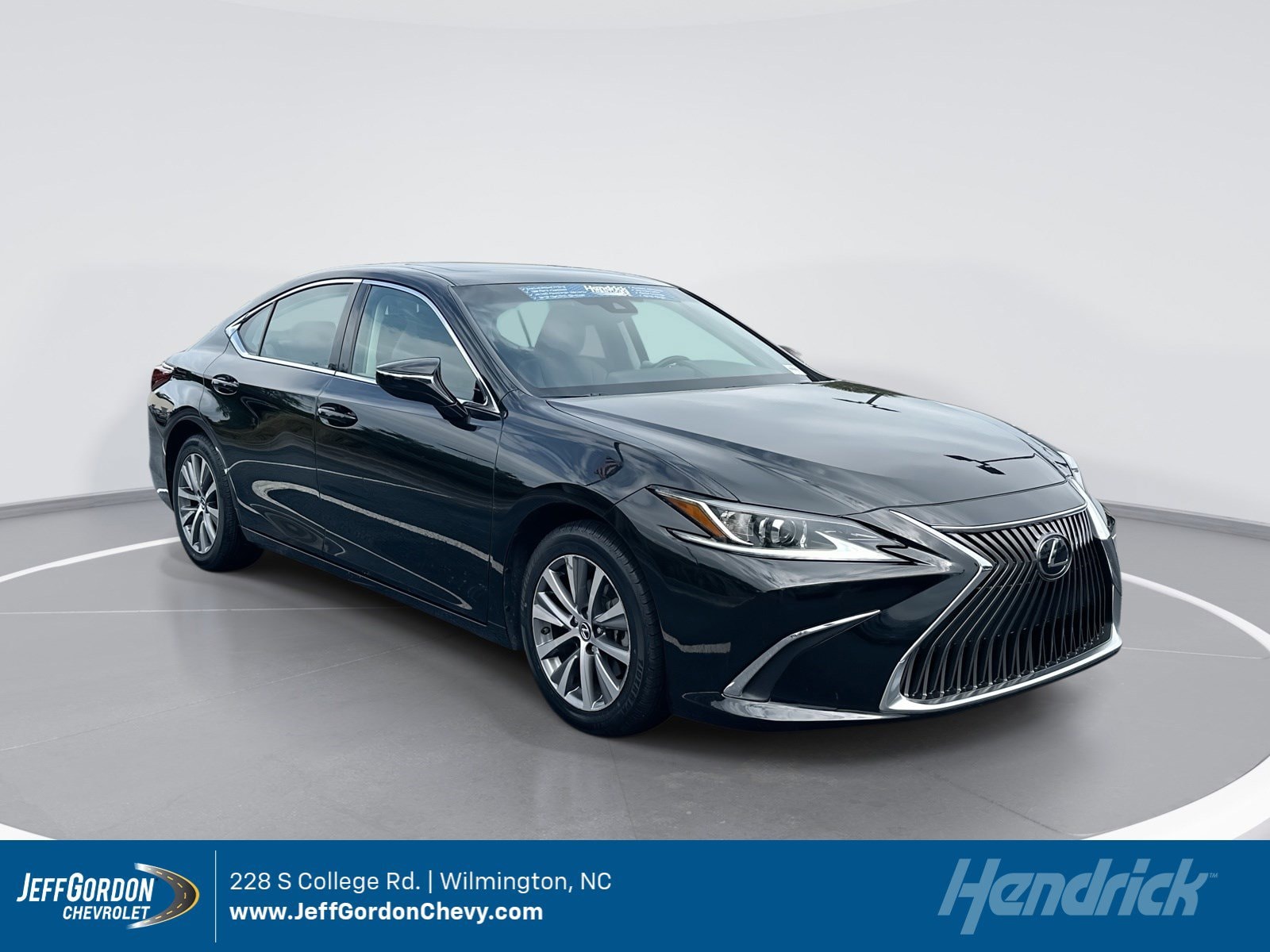2019 Lexus ES 350 350's photo