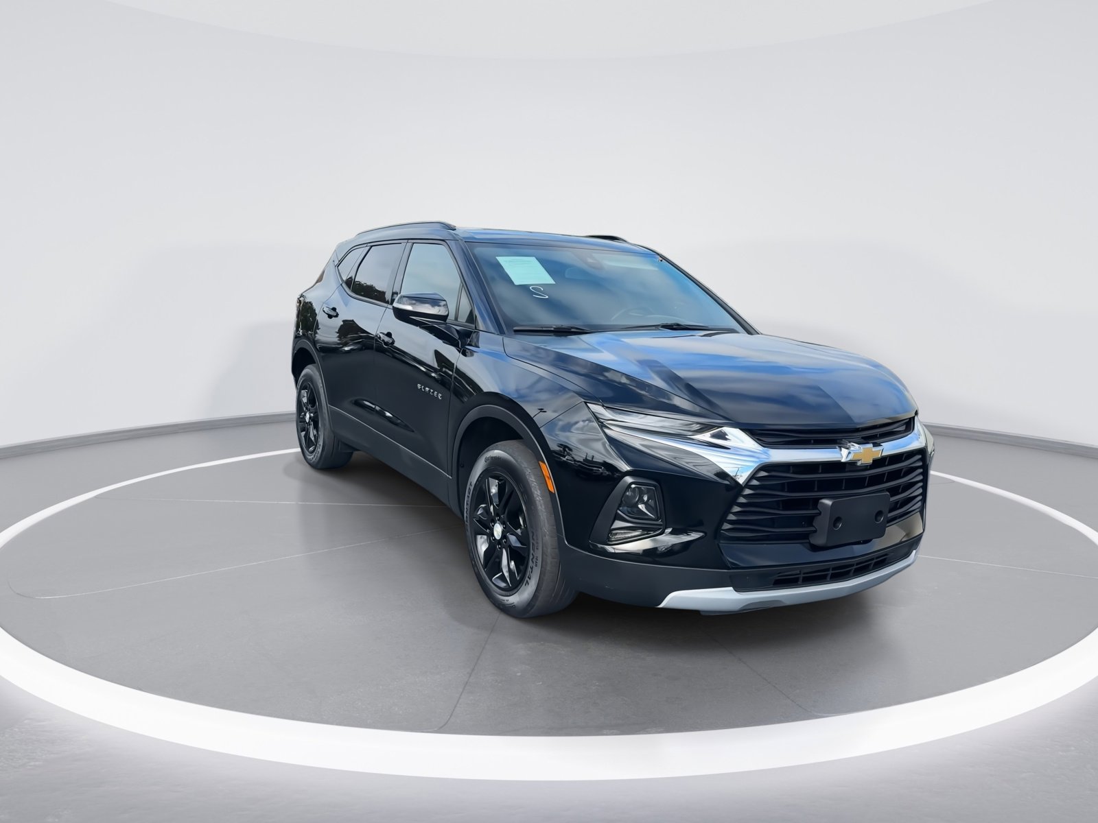 2022 Chevrolet Blazer 2LT photo 2