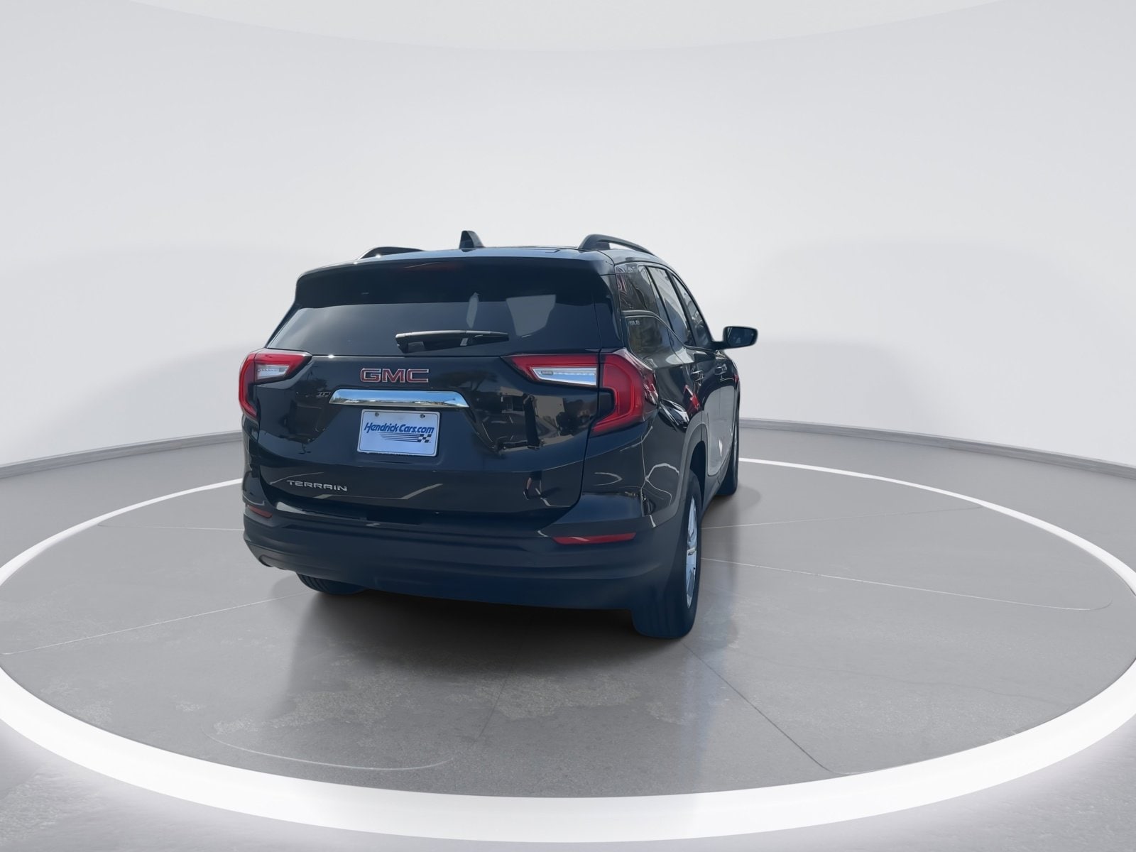 2024 GMC Terrain SLE photo 3