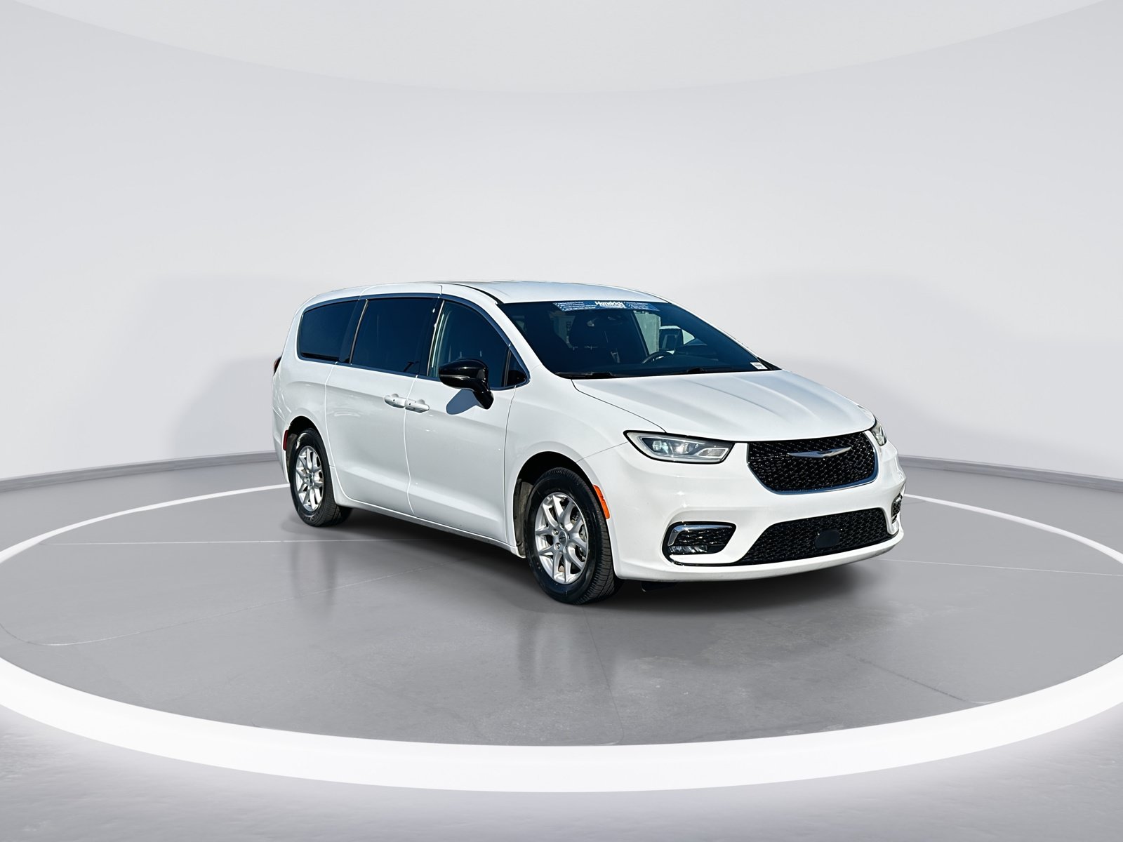 2025 Chrysler Pacifica Select Van Passenger Van