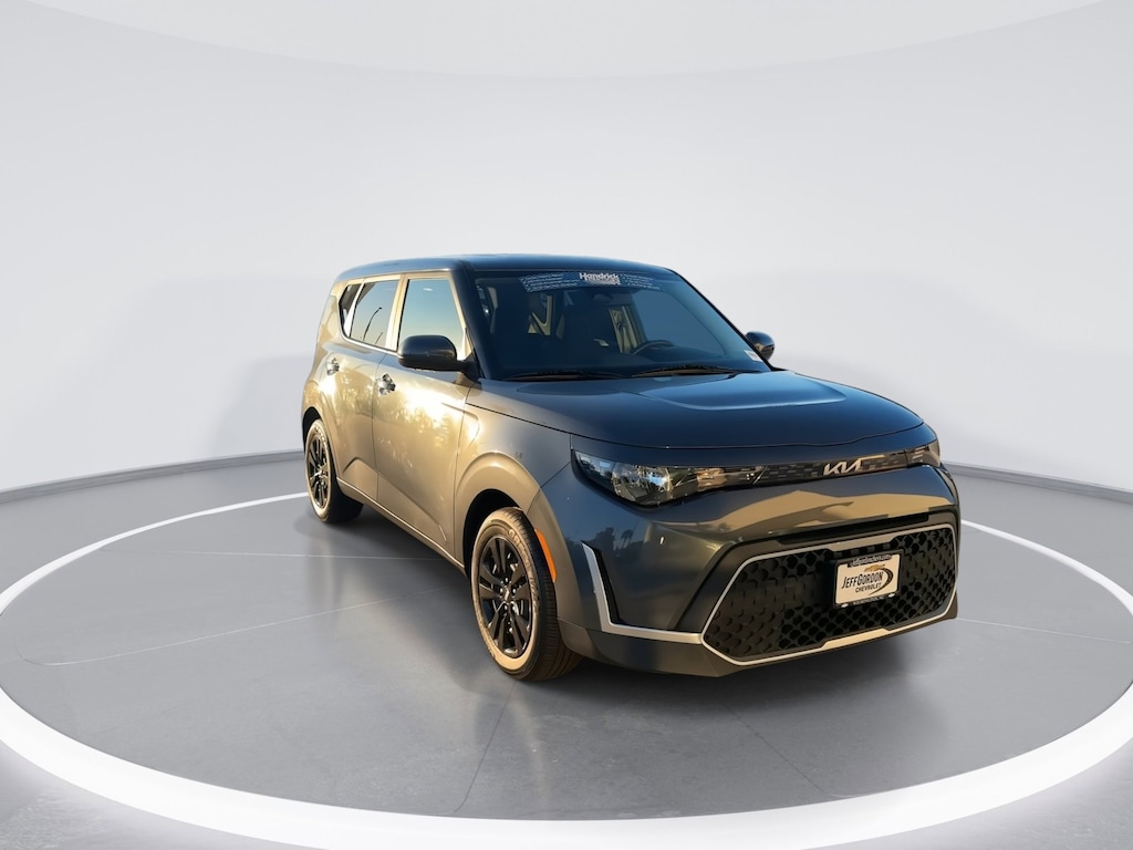 Used 2023 Kia Soul LX Hatchback