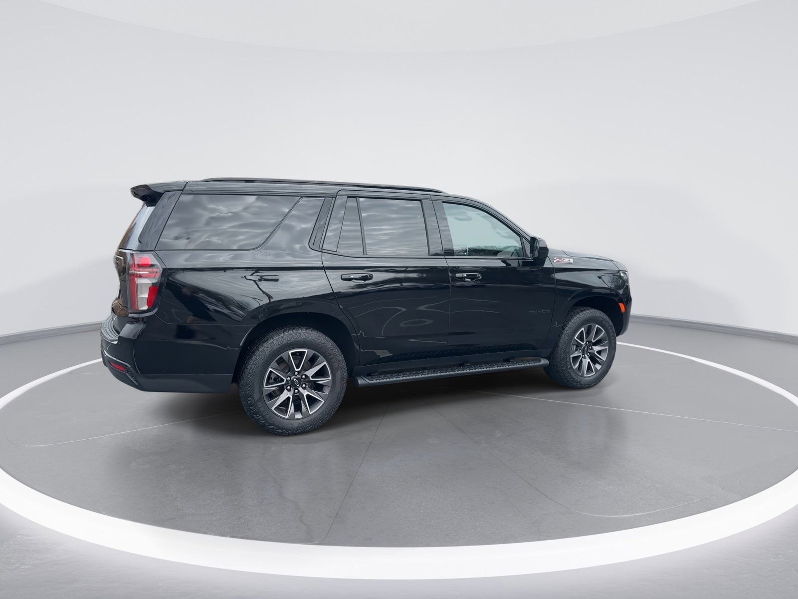 2023 Chevrolet Tahoe Z71 photo 3