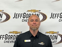 Staff member Sean Murphy from ID_56fea8141638