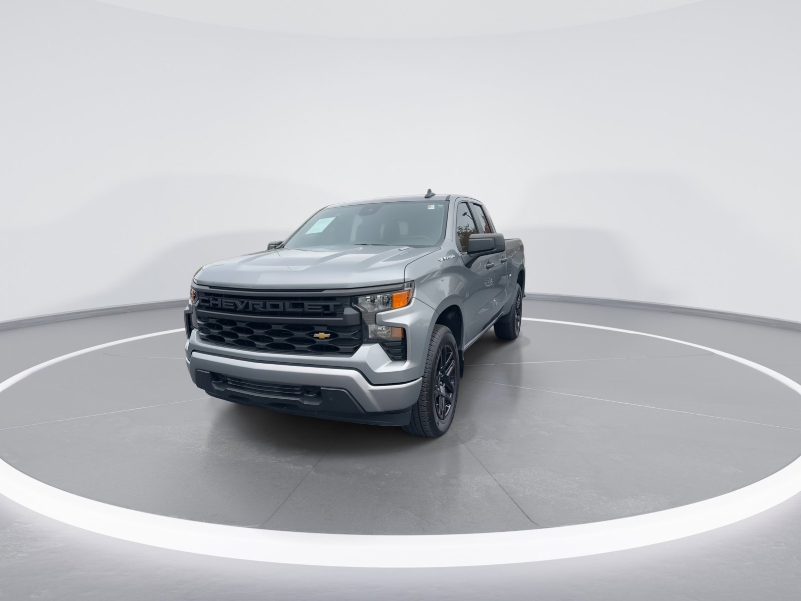 2024 Chevrolet Silverado 1500 Custom photo 3