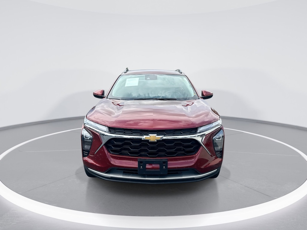 Used 2025 Chevrolet Trax LT SUV