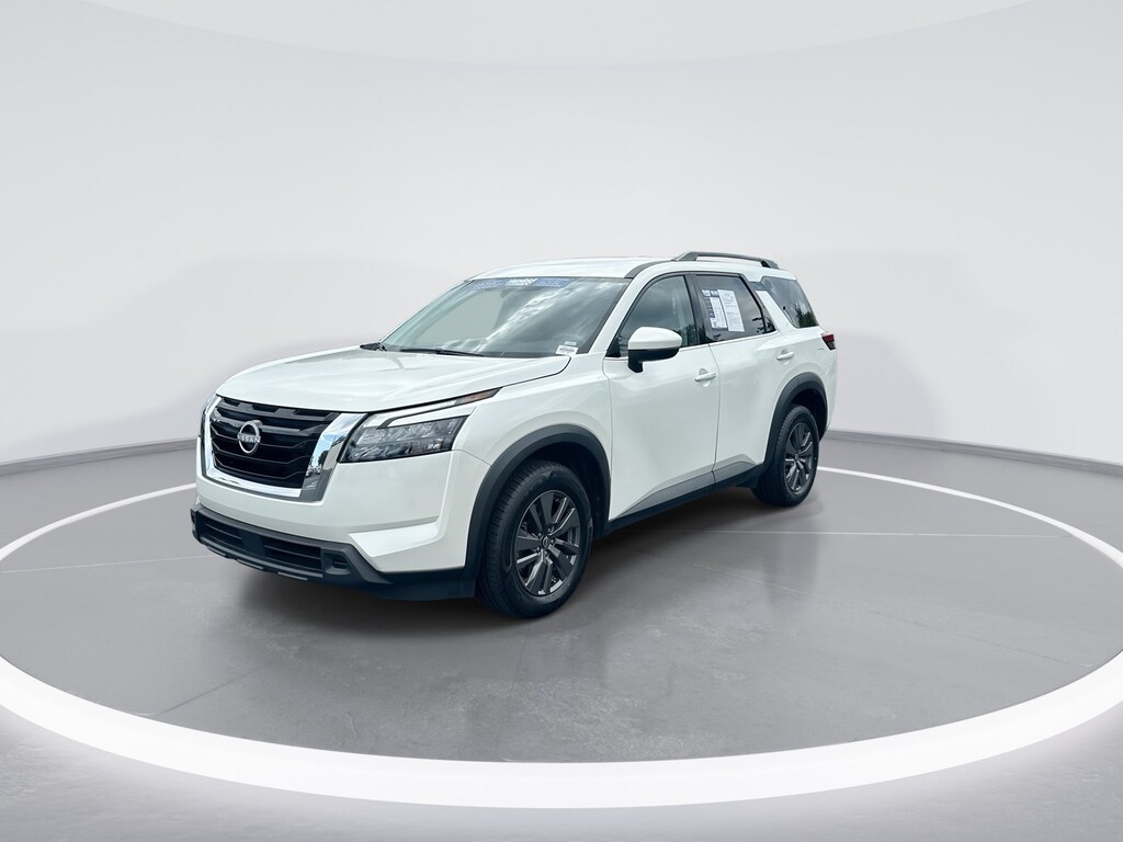 Used 2024 Nissan Pathfinder SV FWD SUV