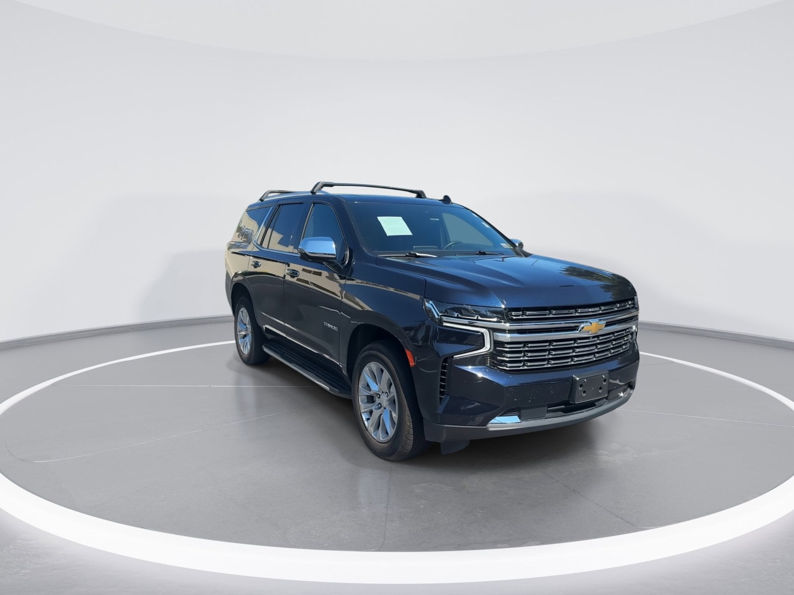 2024 Chevrolet Tahoe Premier photo 2