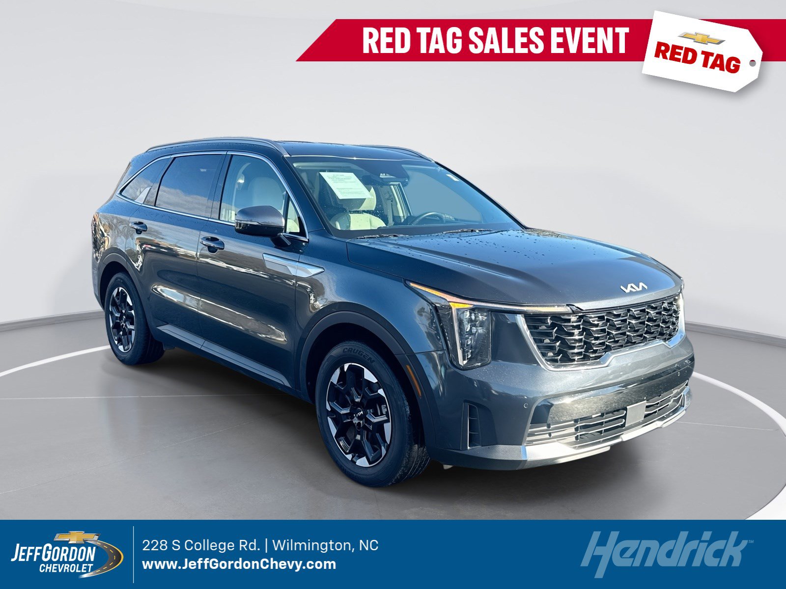 2024 Kia Sorento S's photo