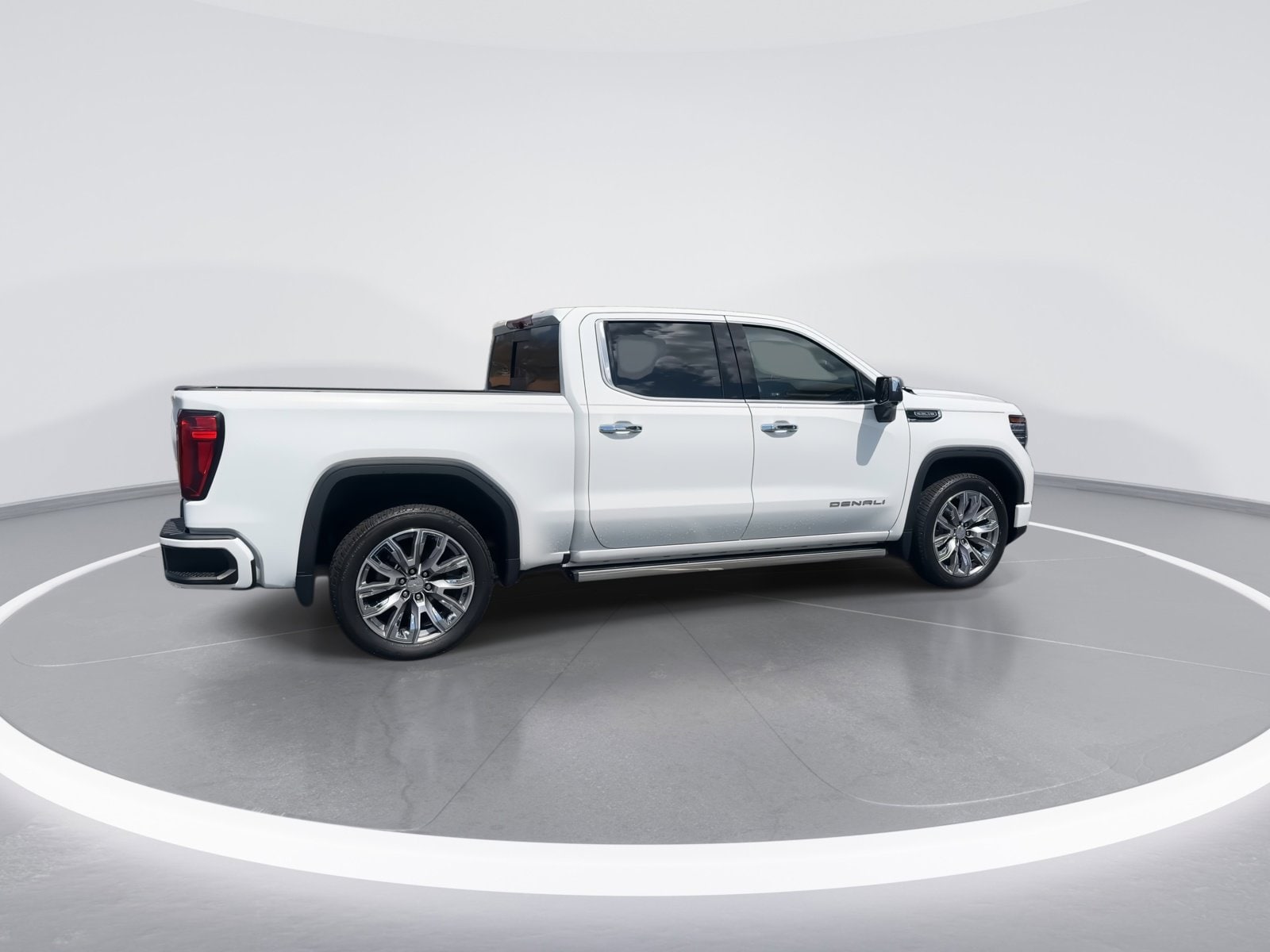 2022 GMC Sierra 1500 Denali photo 3