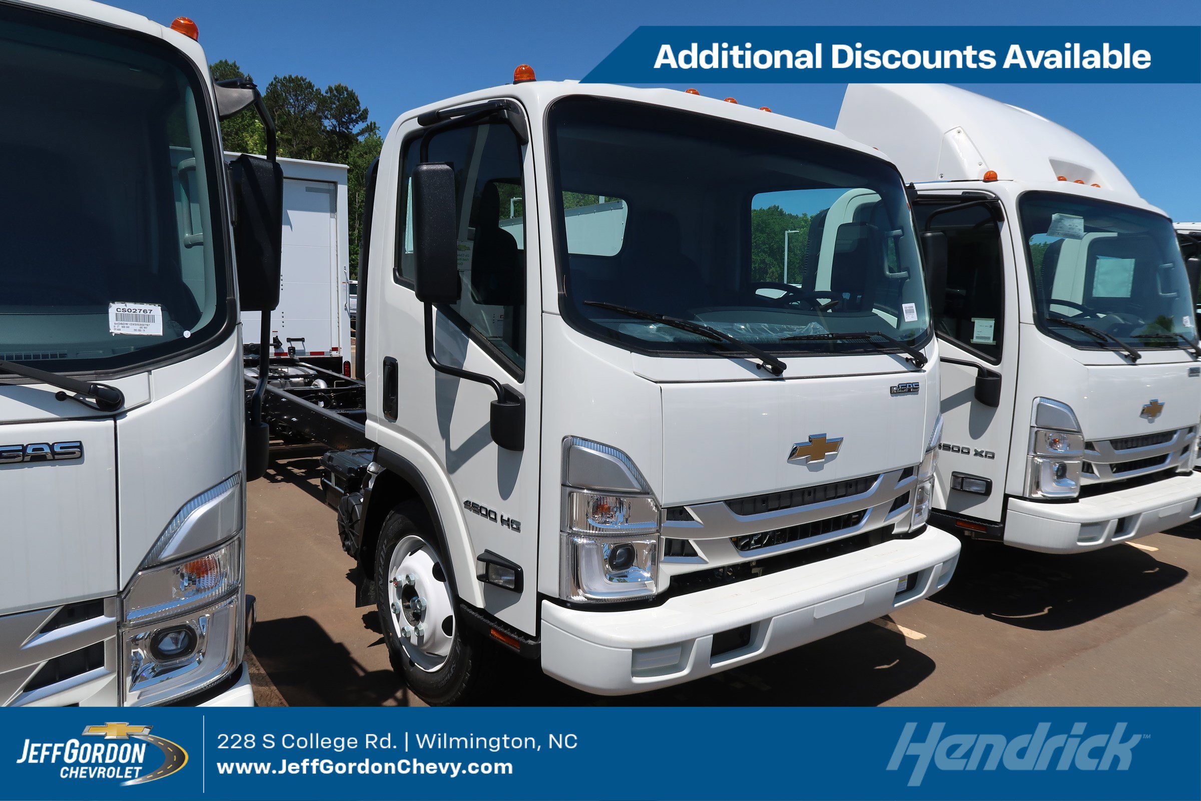 2025 Chevrolet Low Cab Forward Base's photo