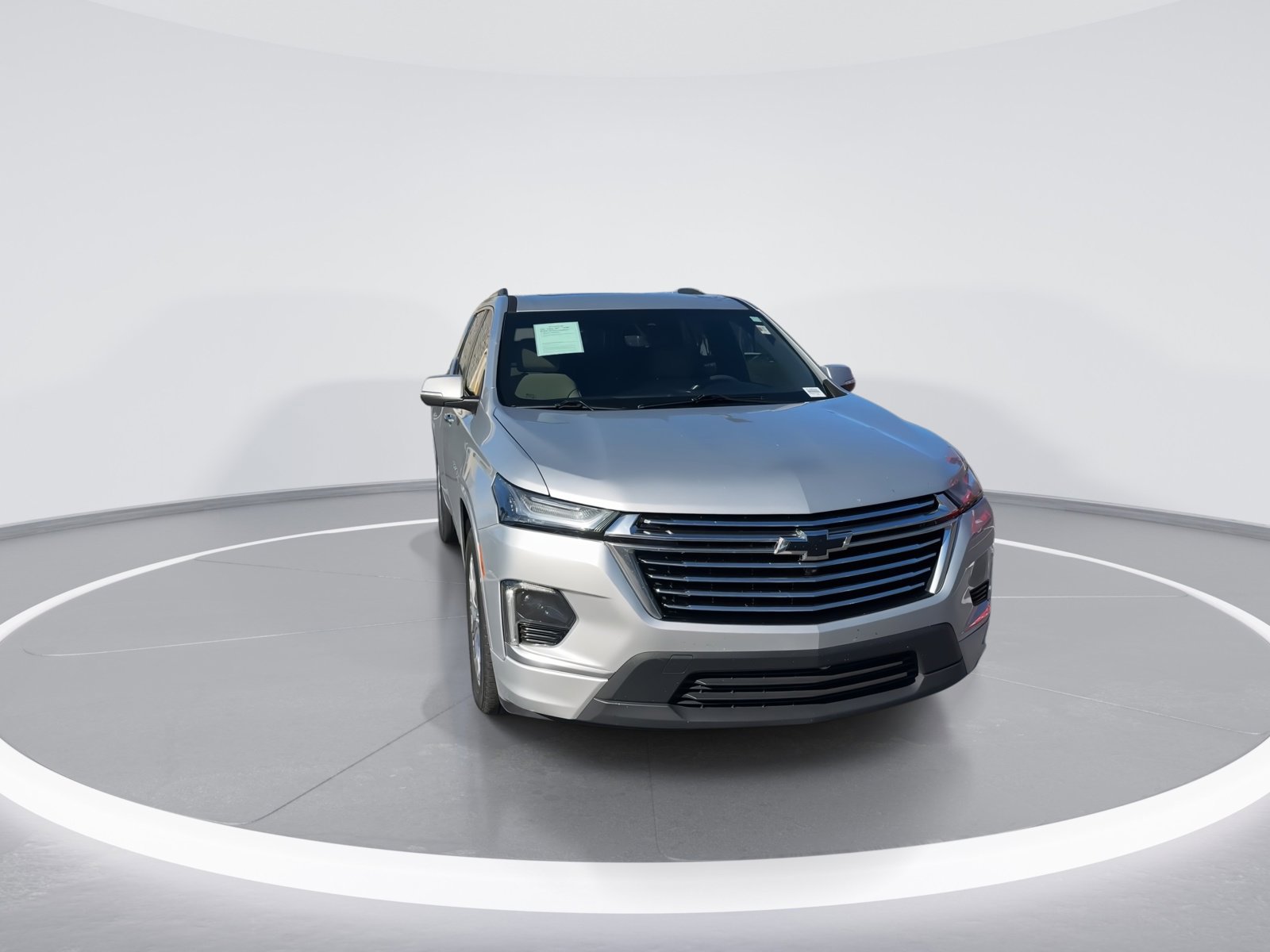 2022 Chevrolet Traverse Premier photo 2